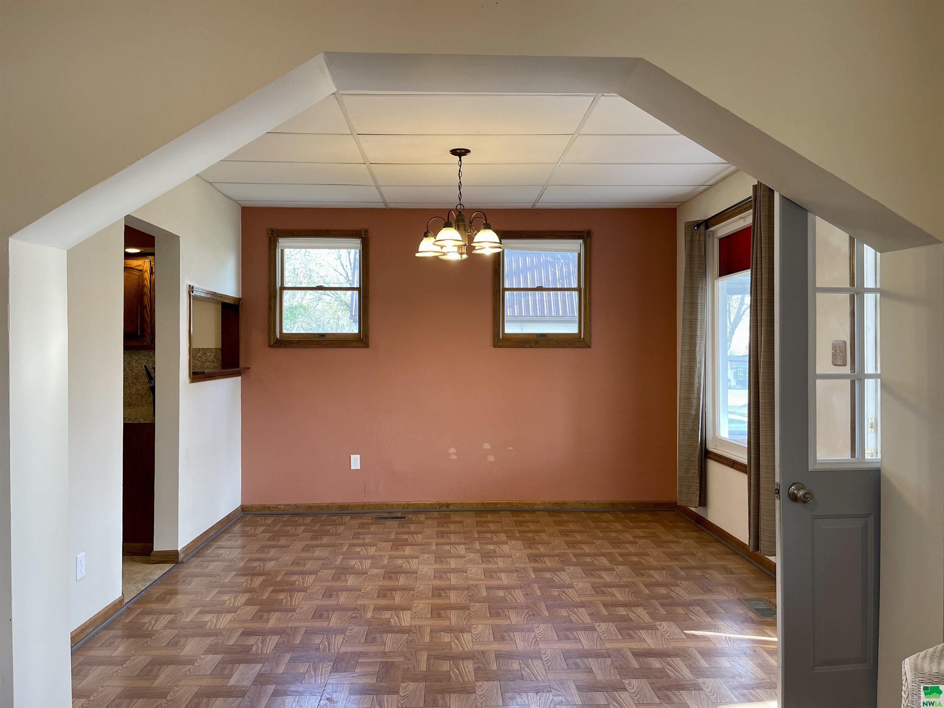 MLS #828435