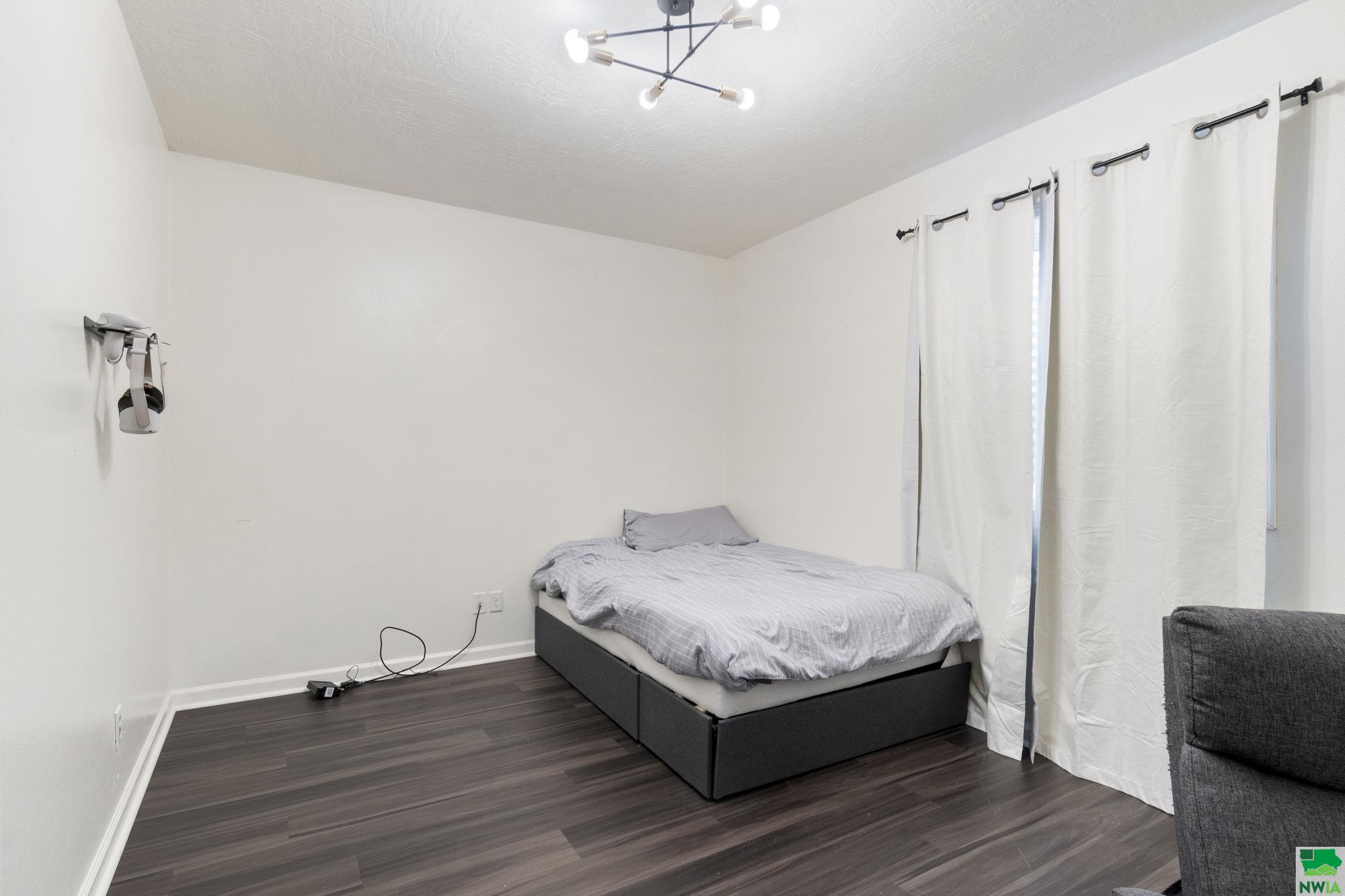 MLS #828440
