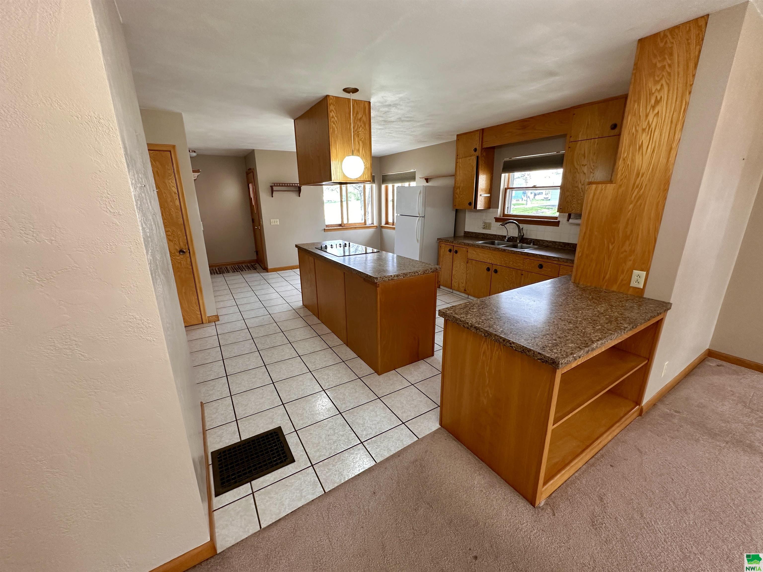 MLS #828444