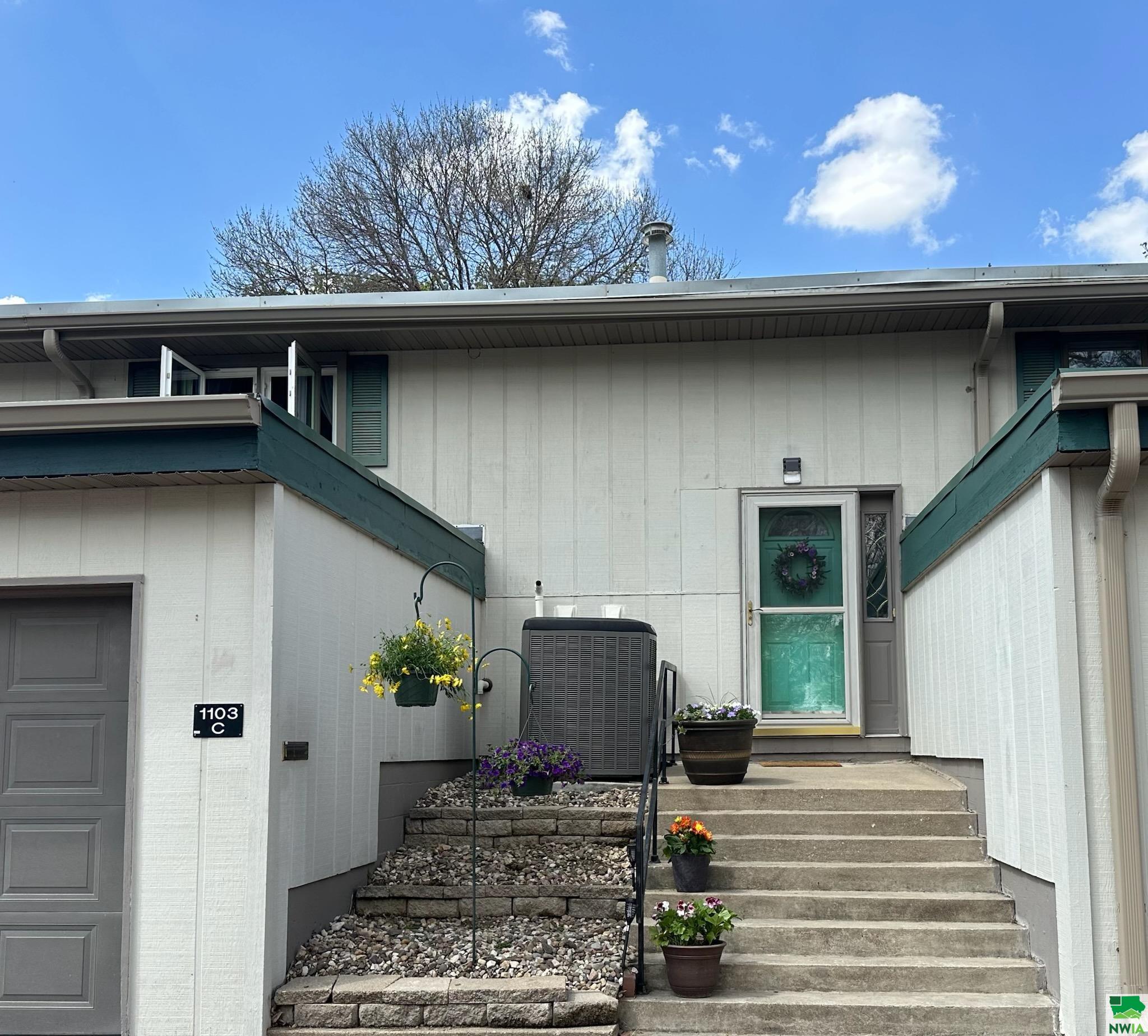 1103 Council Oak Drive #C, Sioux City, IA 51109 