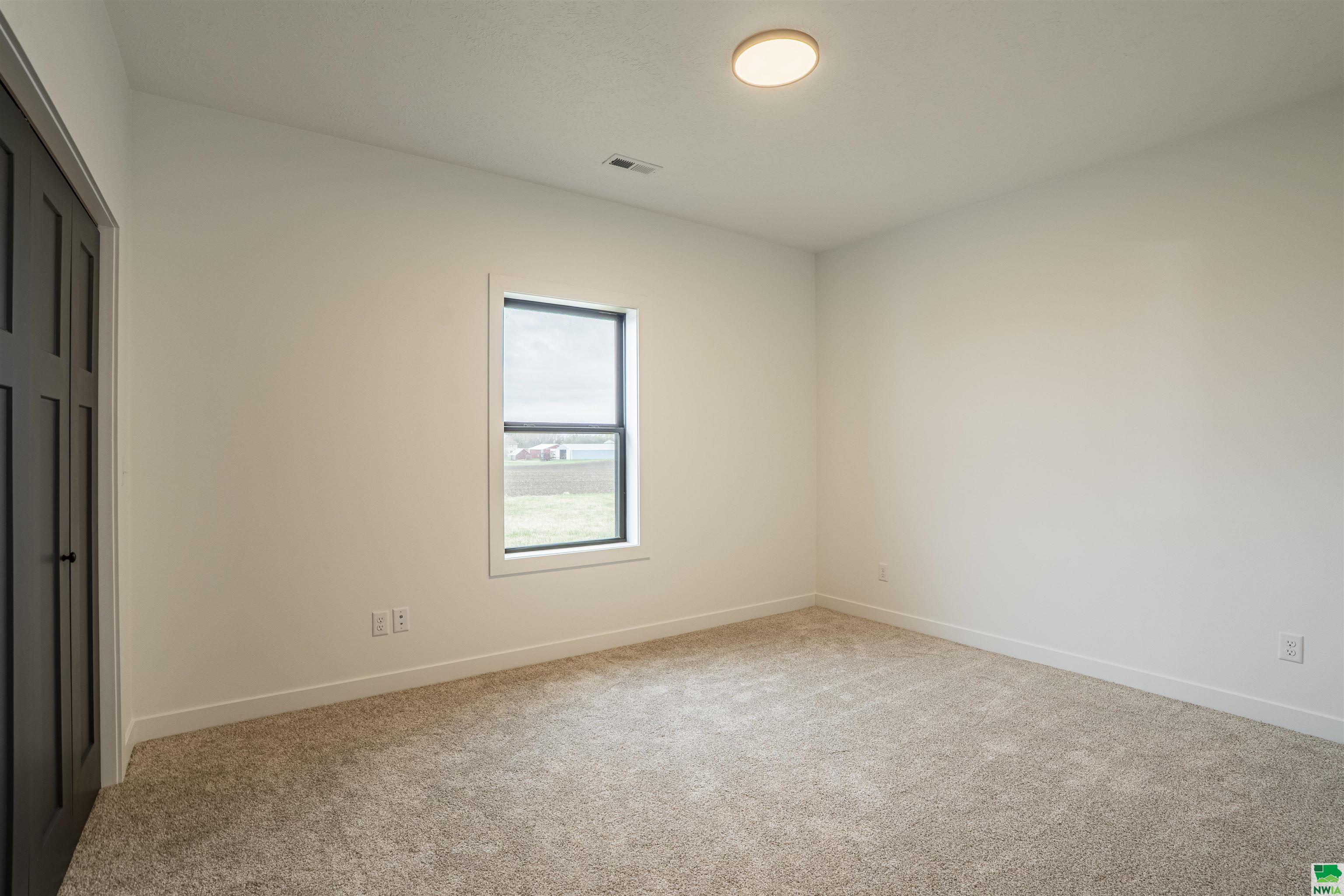 MLS #828454