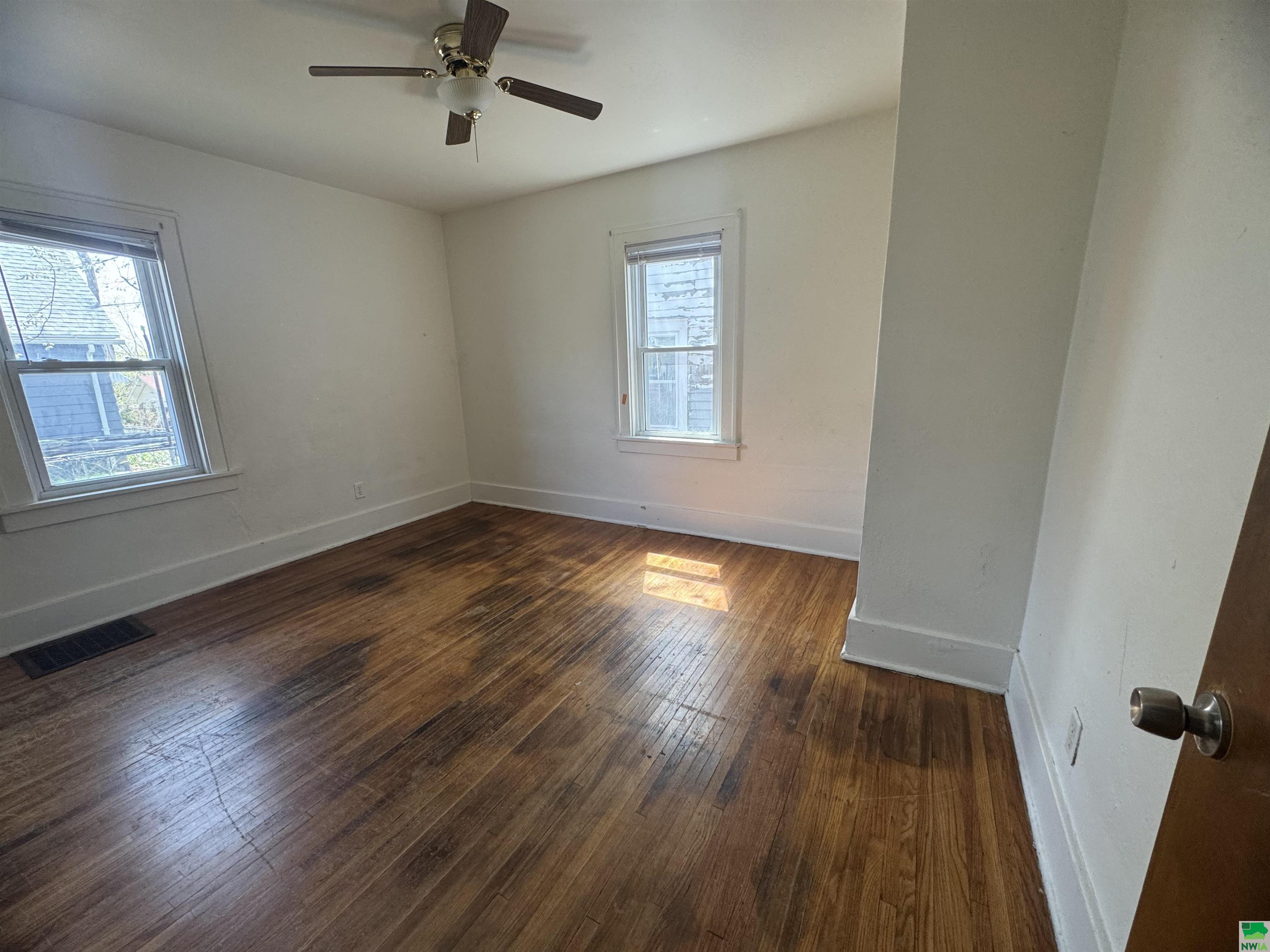 MLS #828460