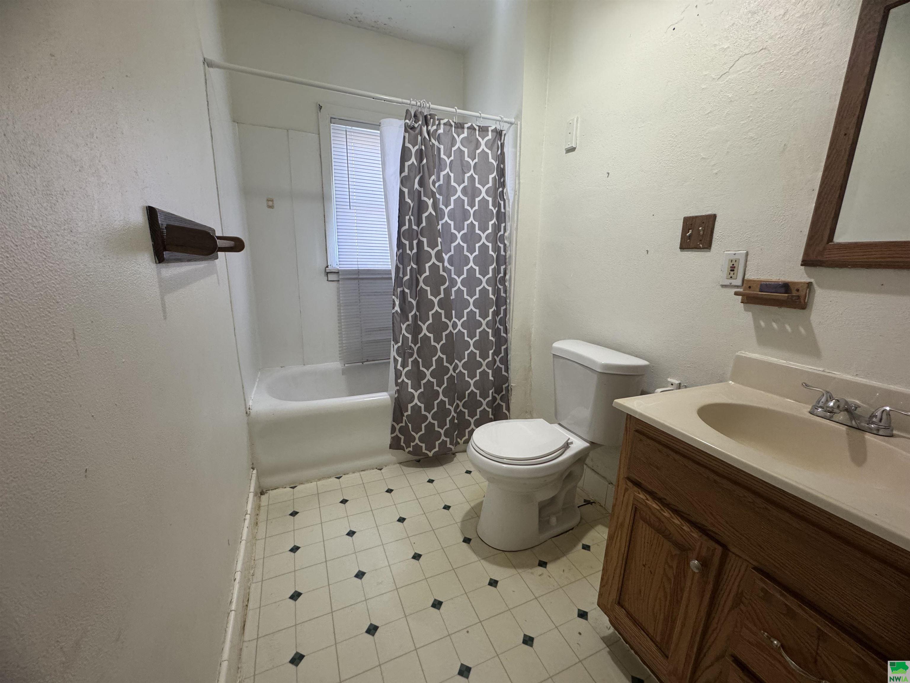 MLS #828460