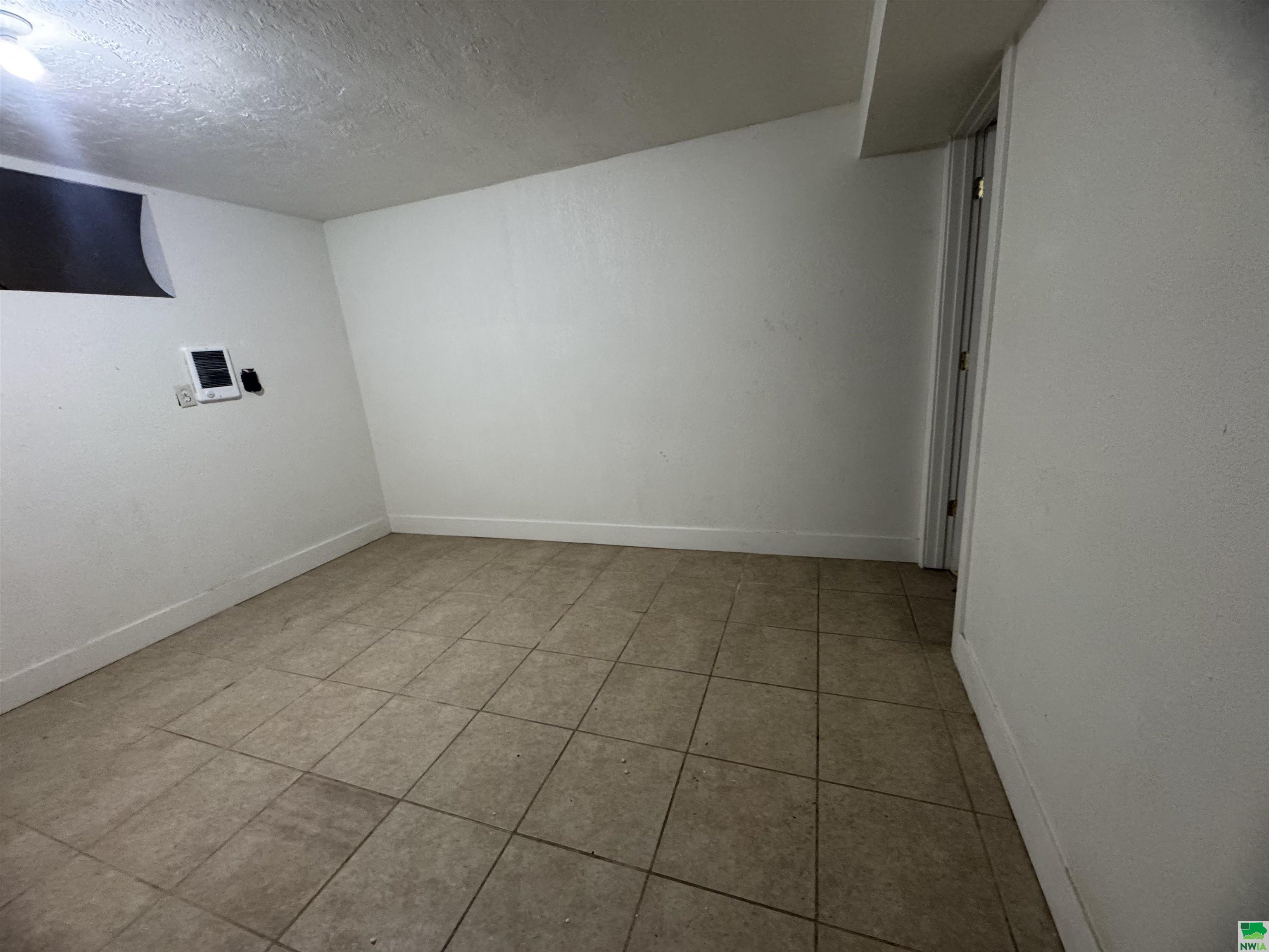 MLS #828460