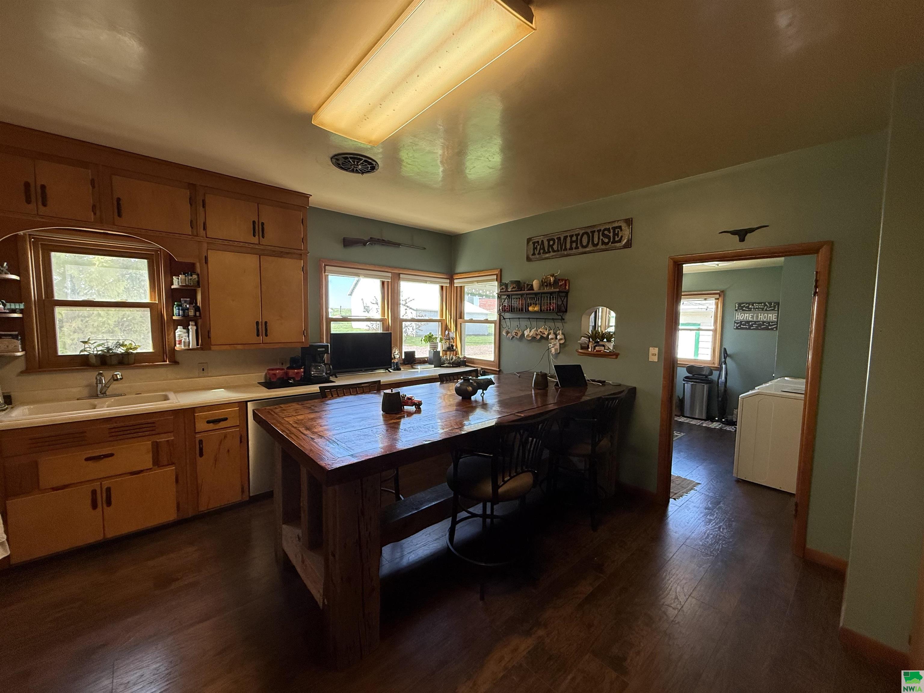 MLS #828467
