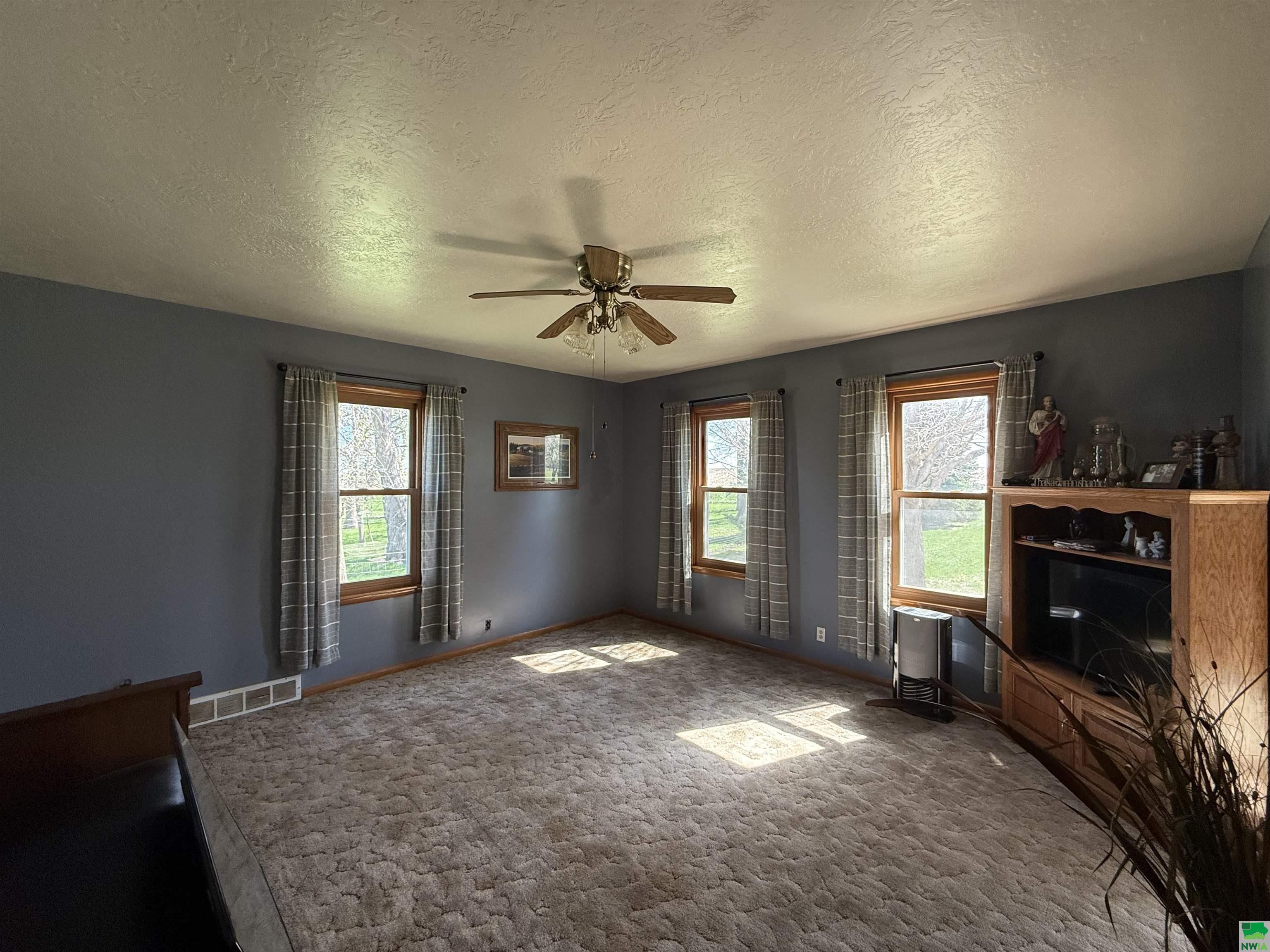 MLS #828467