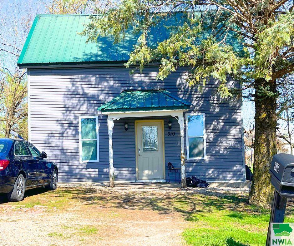 310 MAIN ST, Linn Grove, IA 51033 