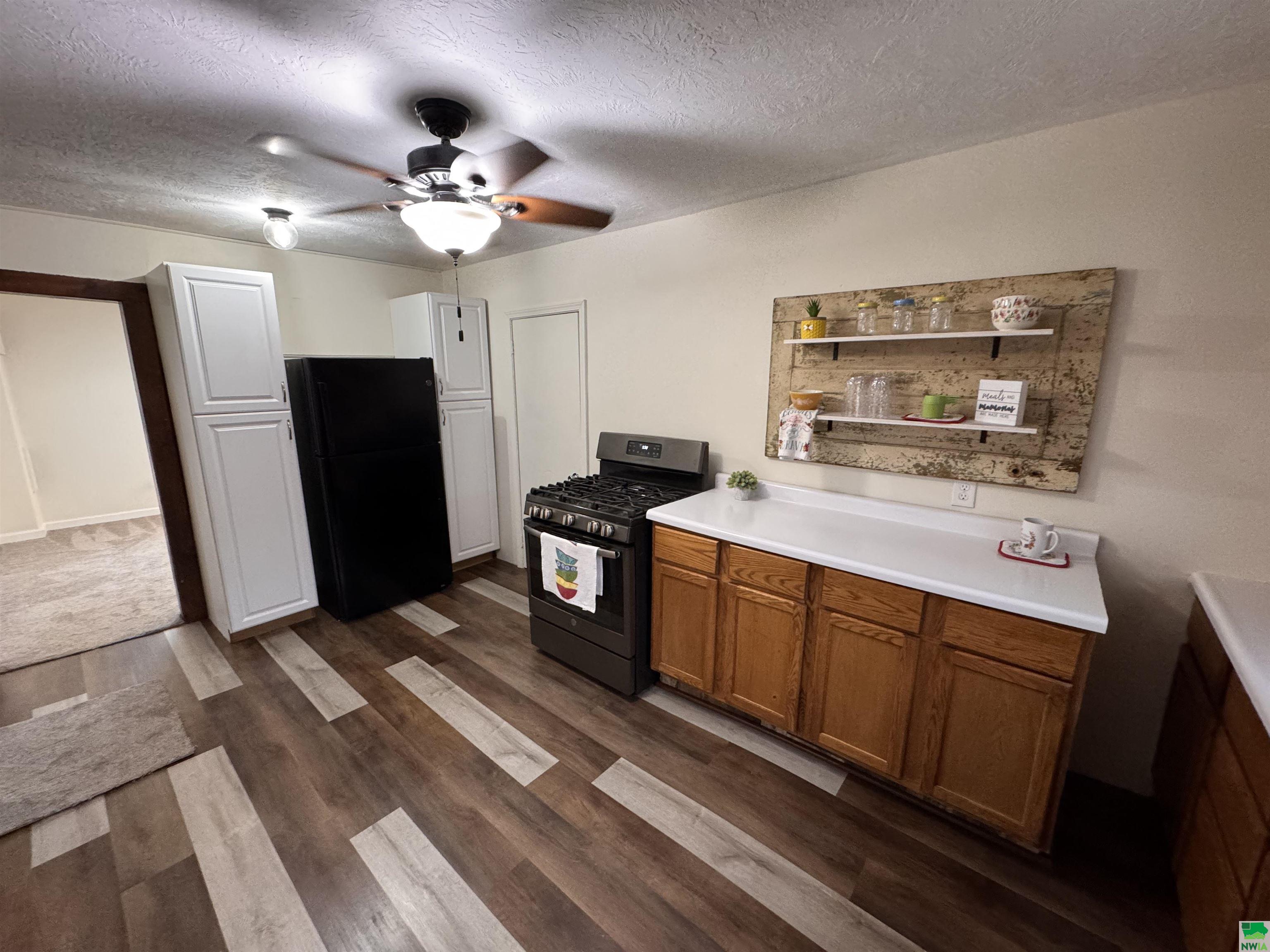 MLS #828477