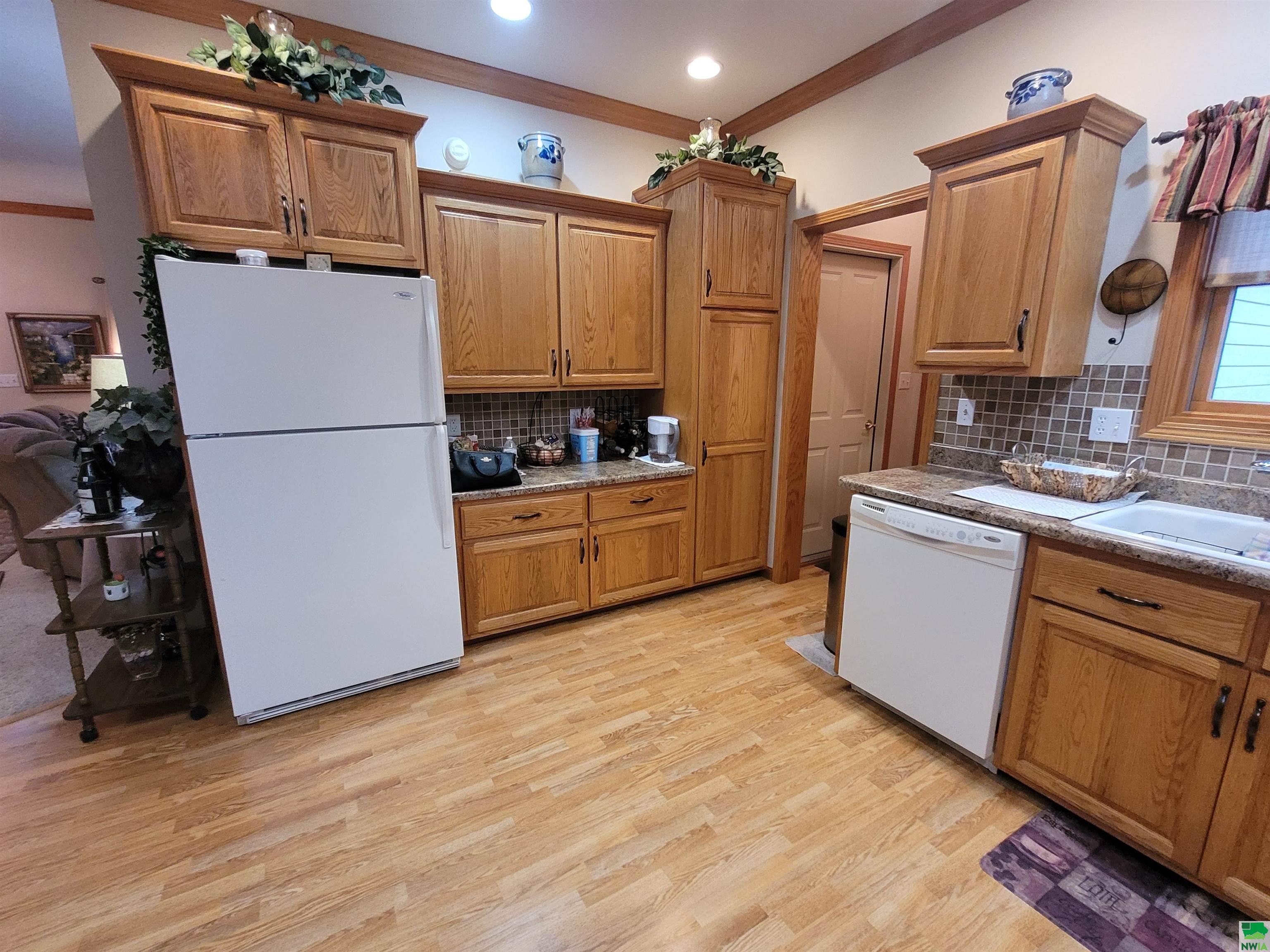 MLS #828481