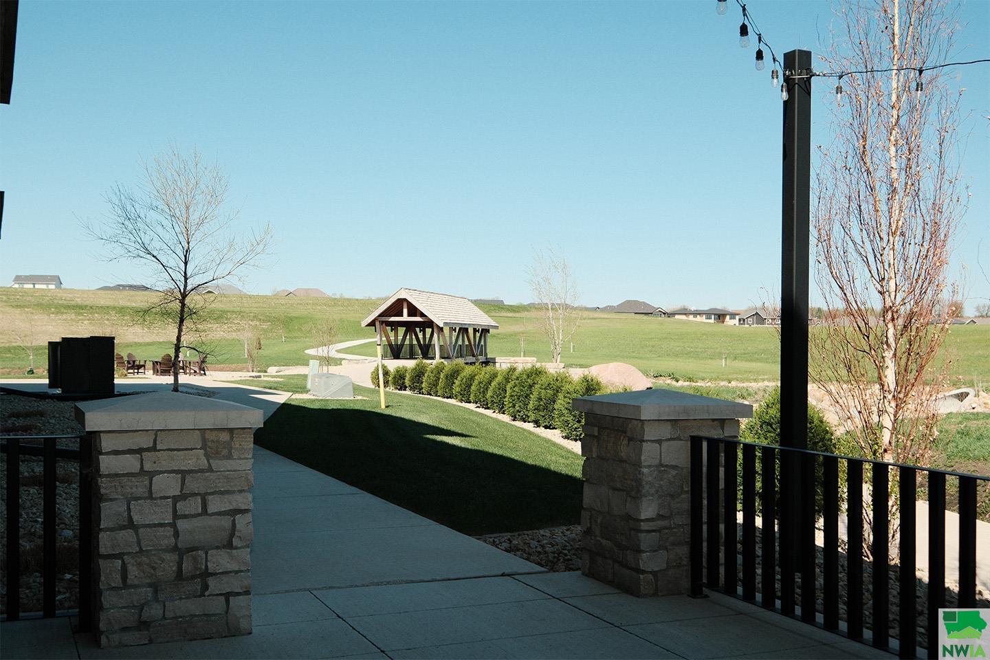 MLS #828484