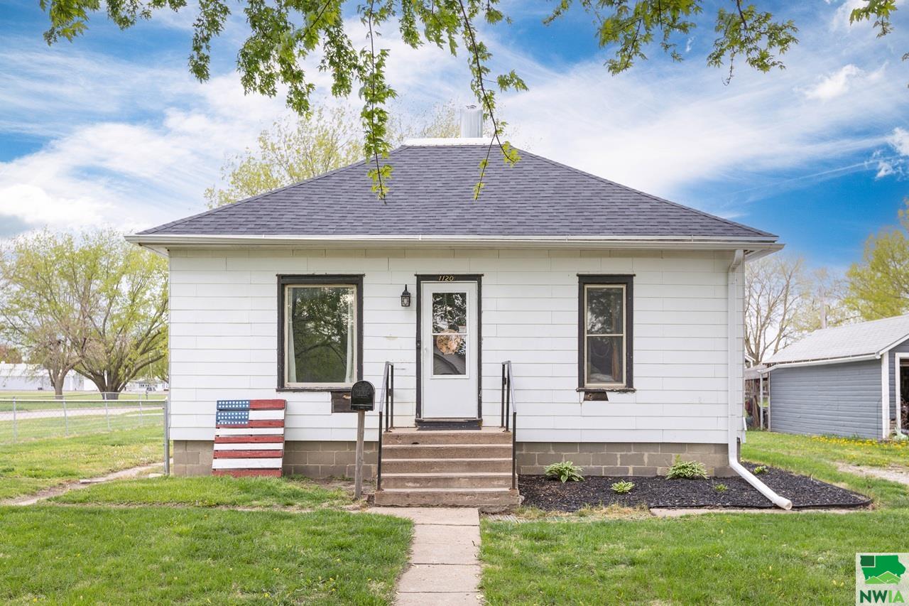 1120 6th St, Onawa, IA 51040 