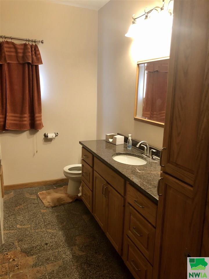 MLS #828490