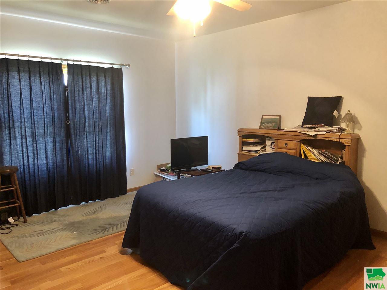 MLS #828490