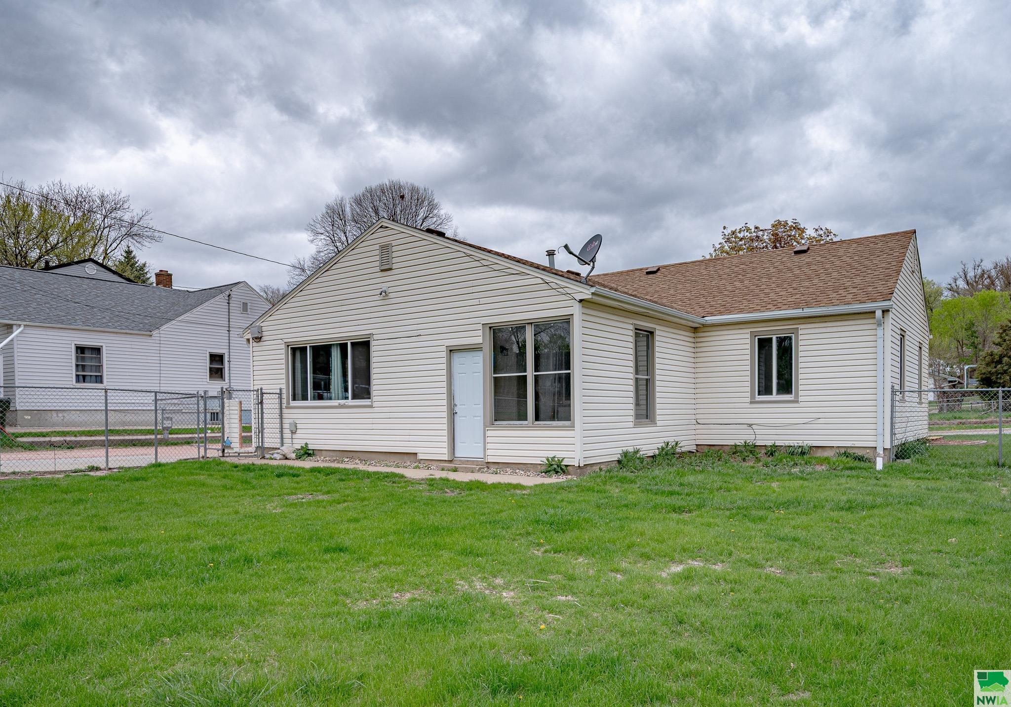 MLS #828496