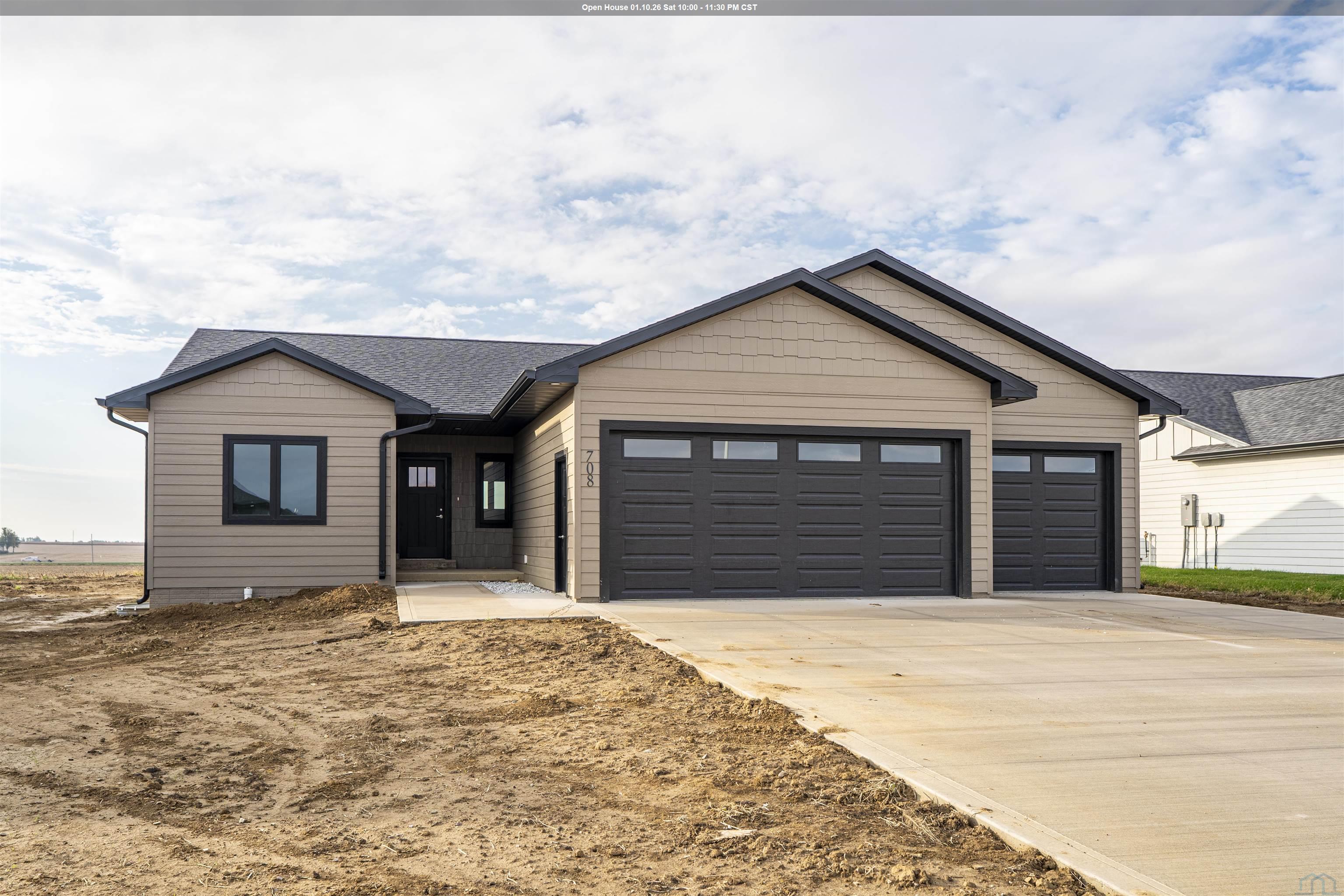 708 17th St SE, Orange City, IA 51041 