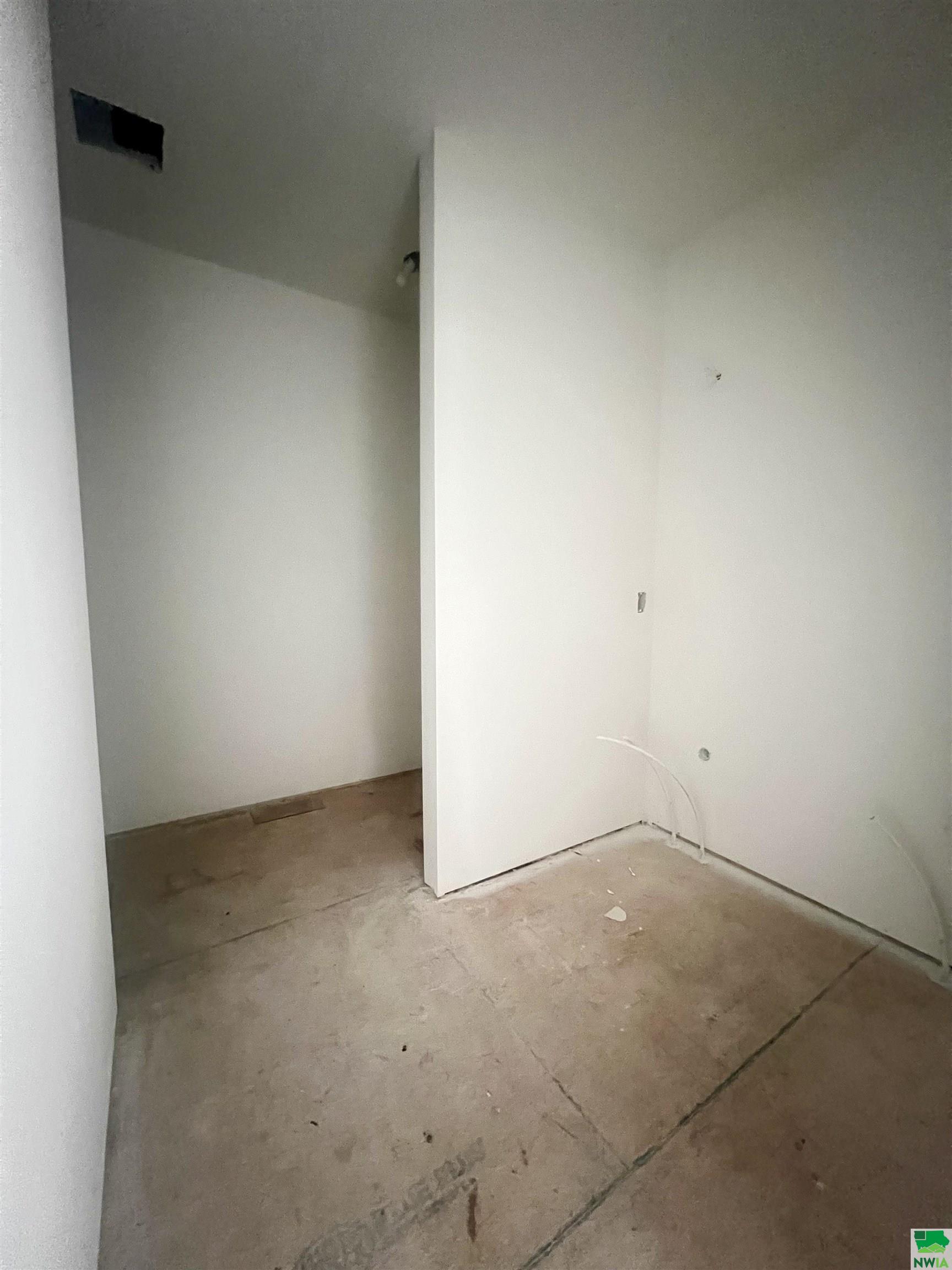 MLS #828498