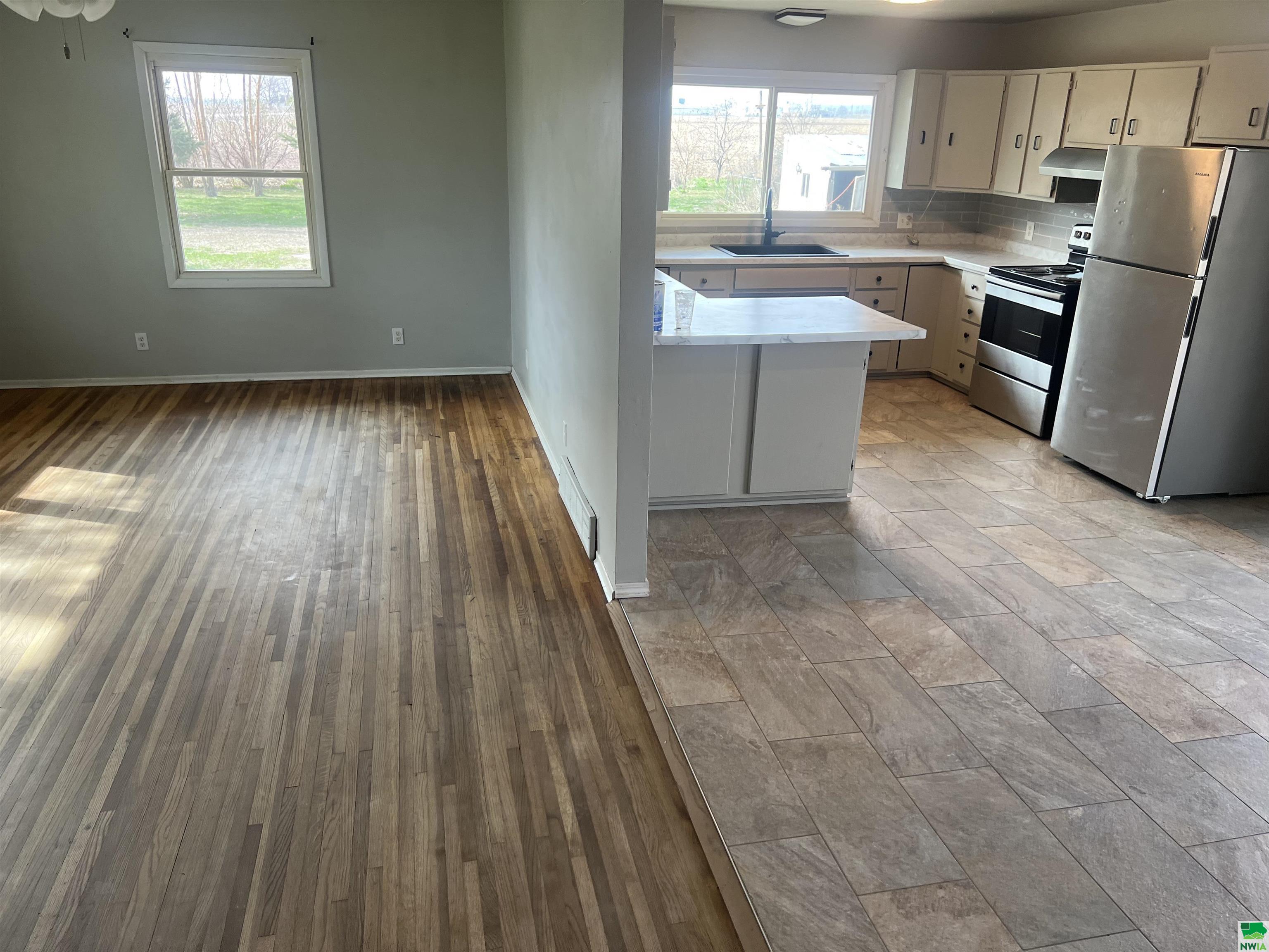 MLS #828502
