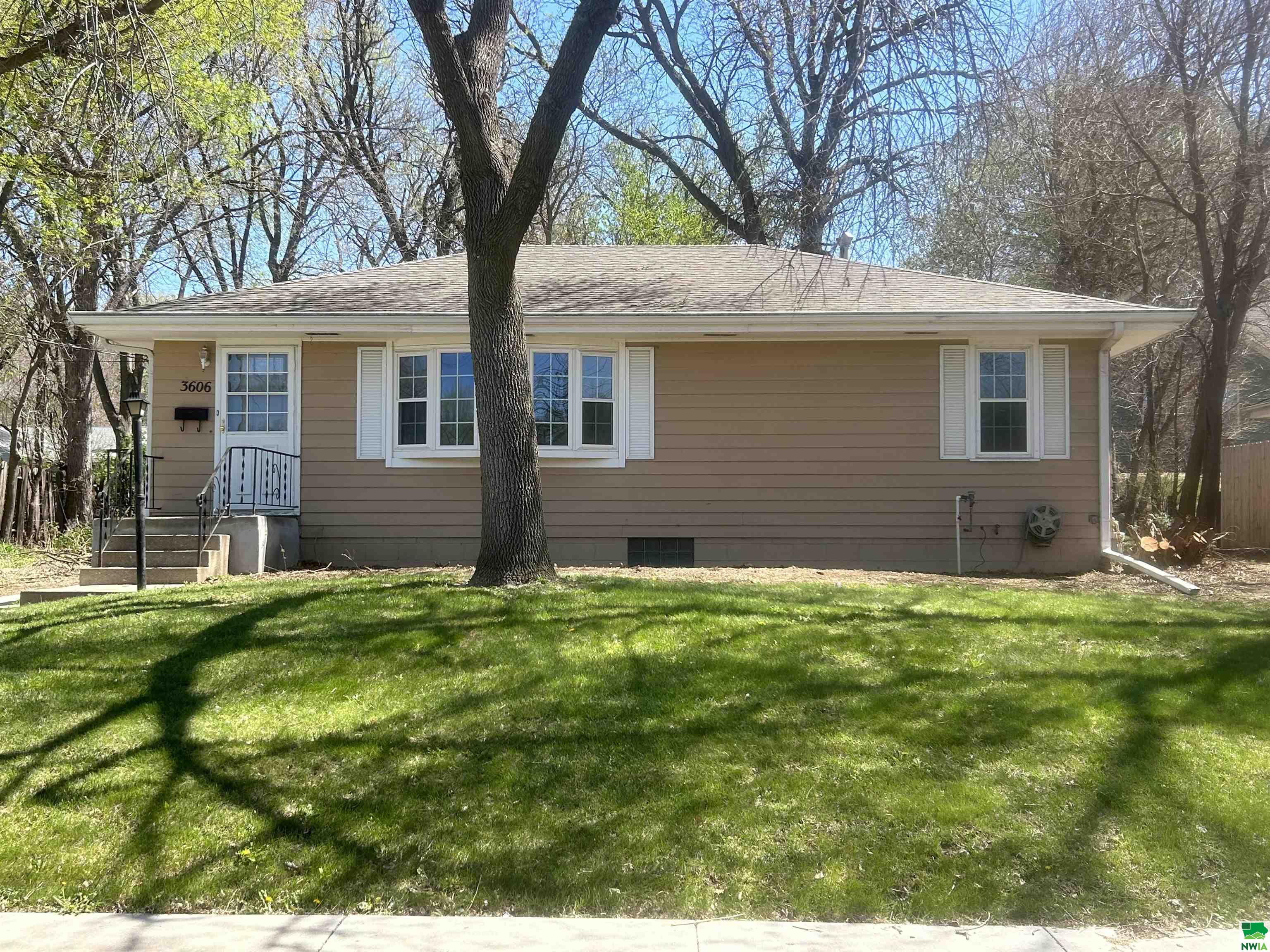 MLS #828505