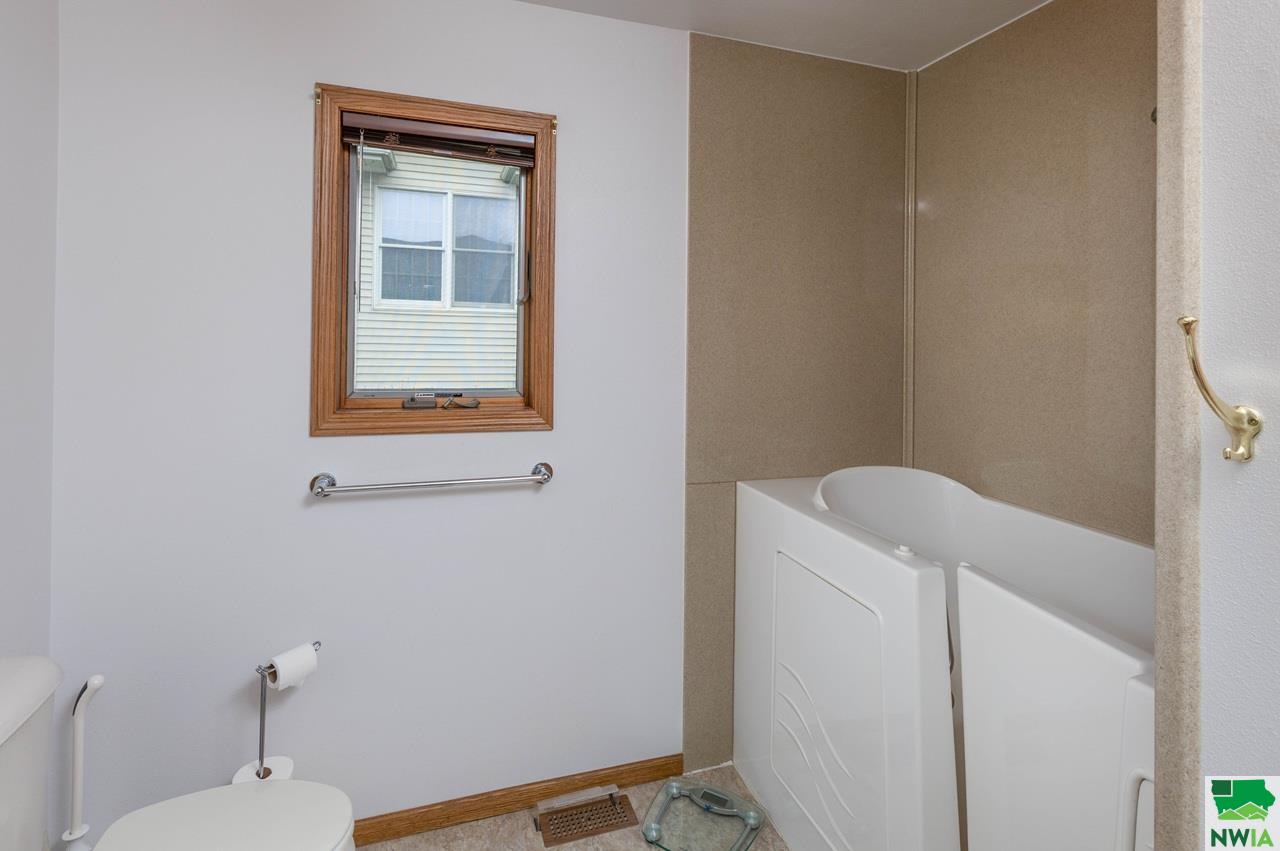 MLS #828511