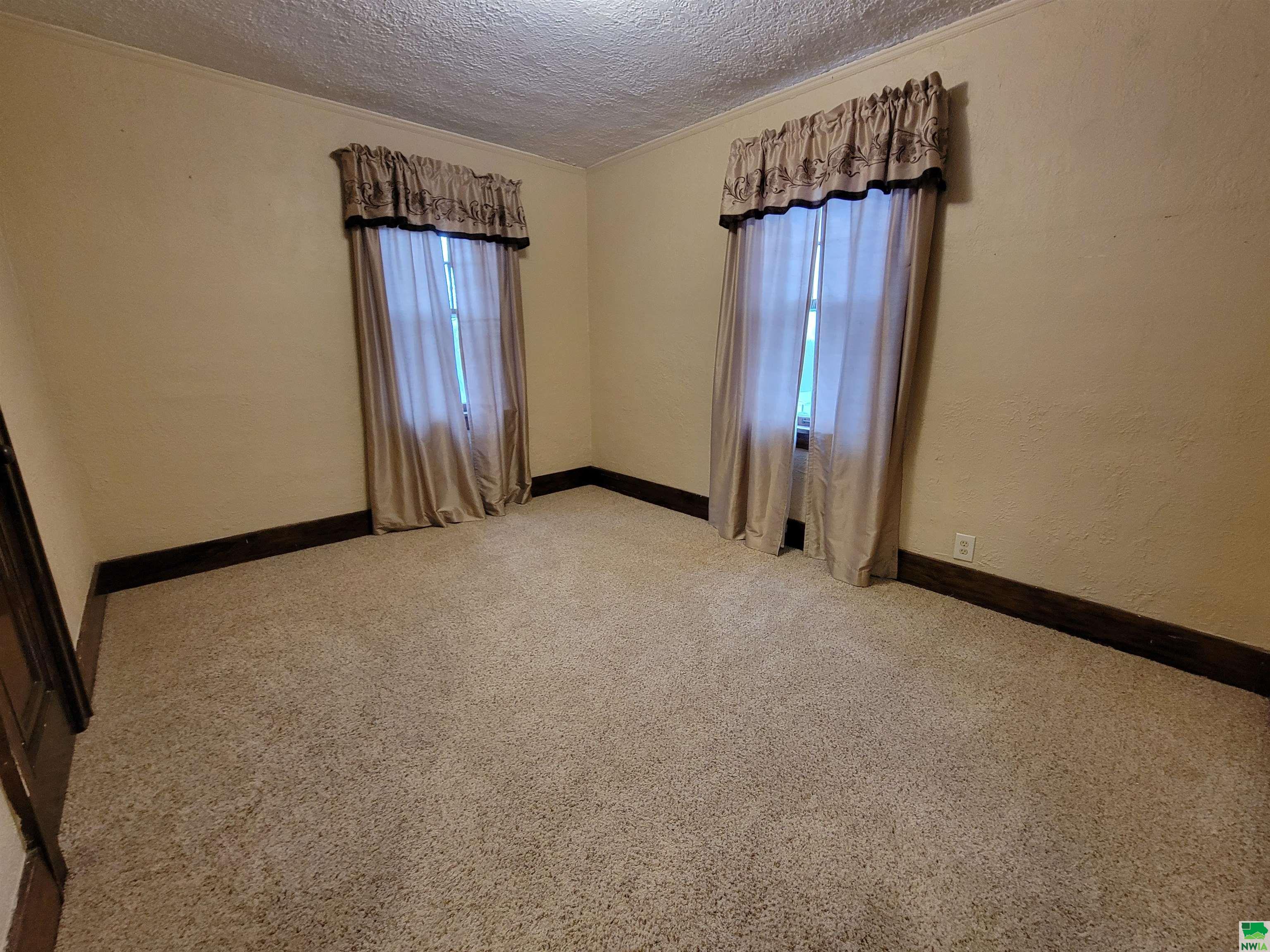 MLS #828513