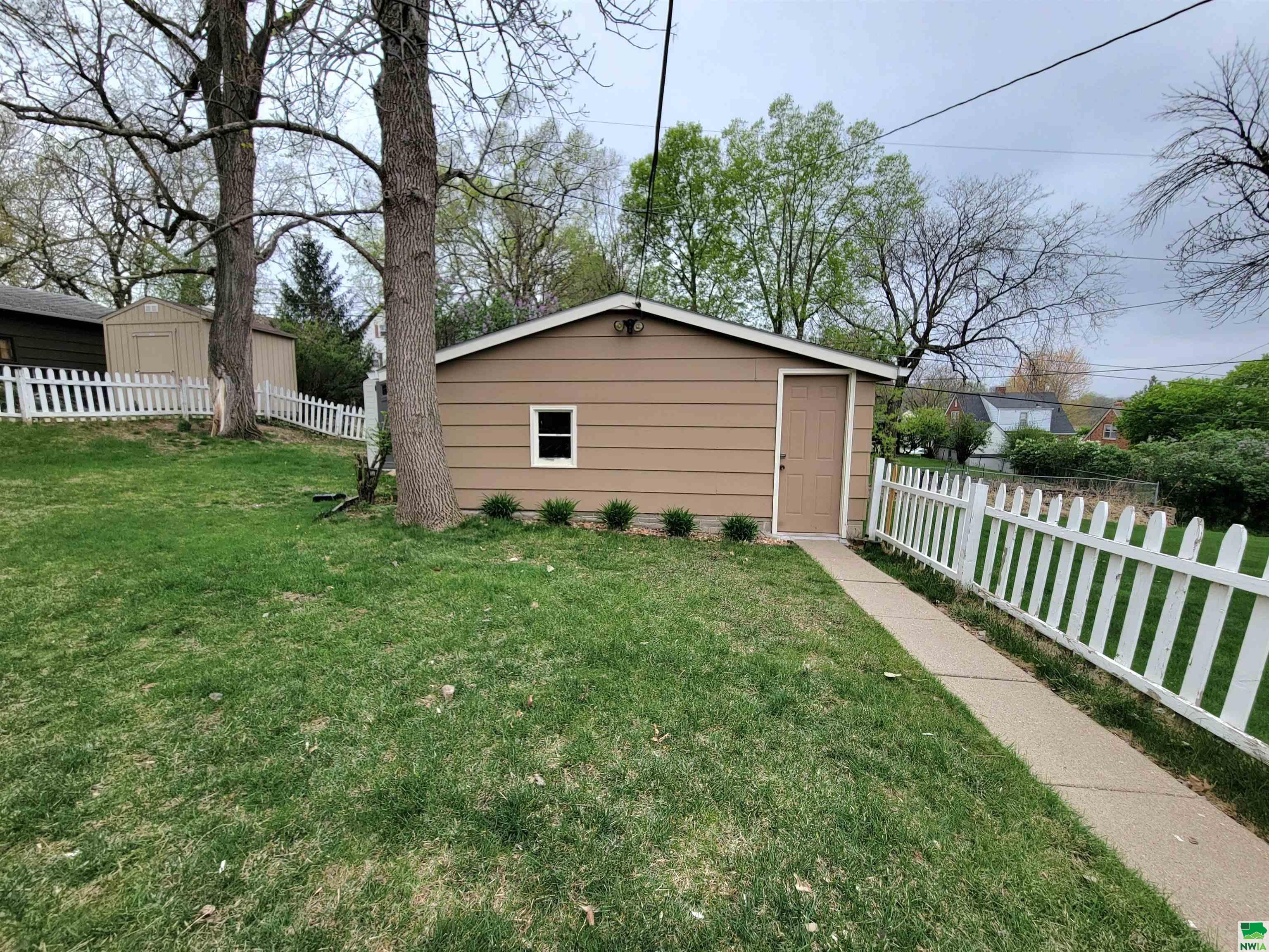 MLS #828513