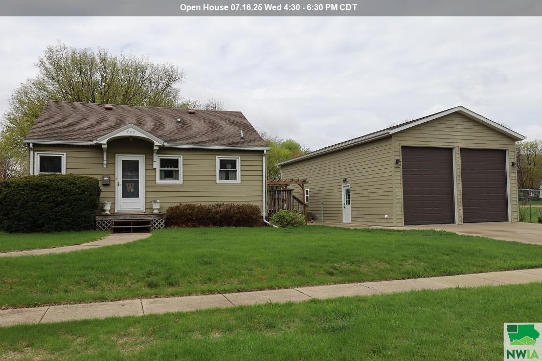 809 Tama S, Rock Rapids, IA 51246 