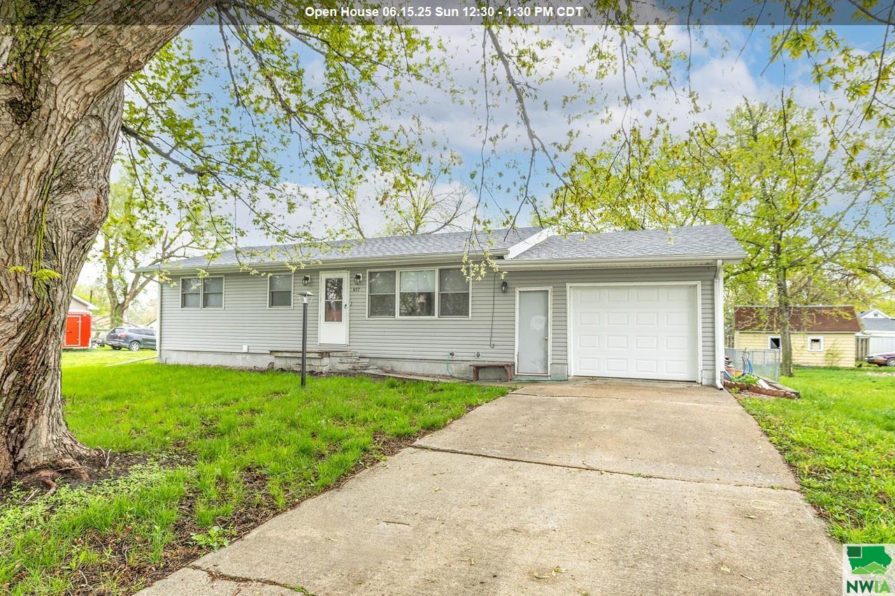 617 14th Street, Onawa, IA 51040 