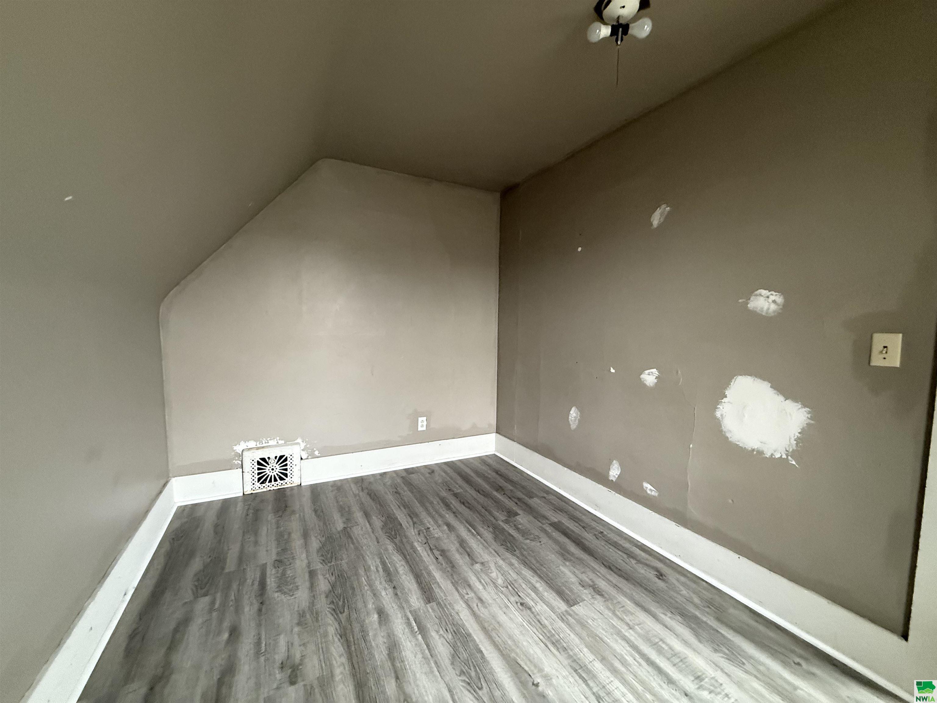MLS #828542
