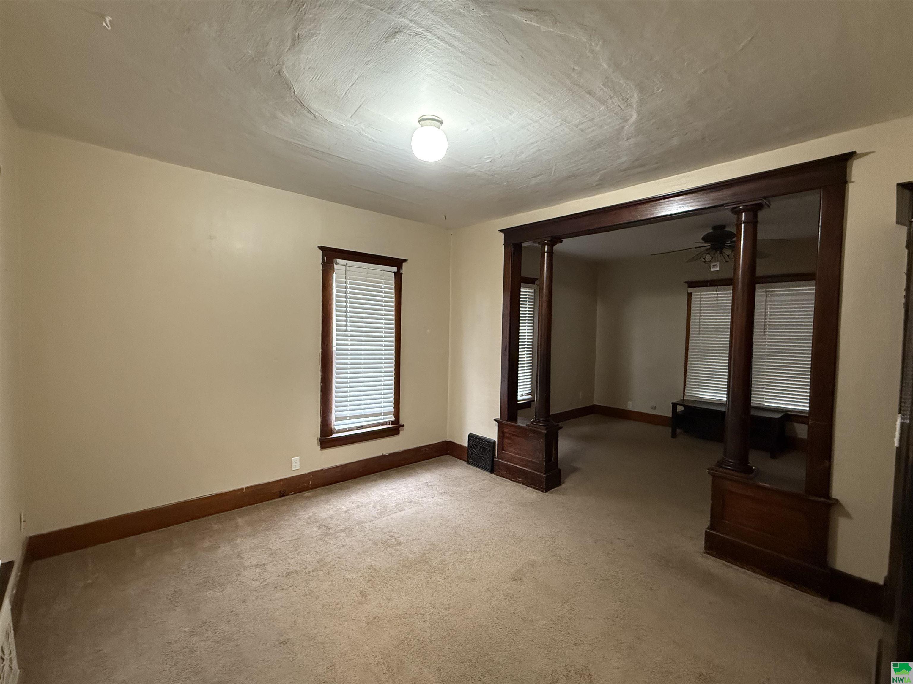 MLS #828542