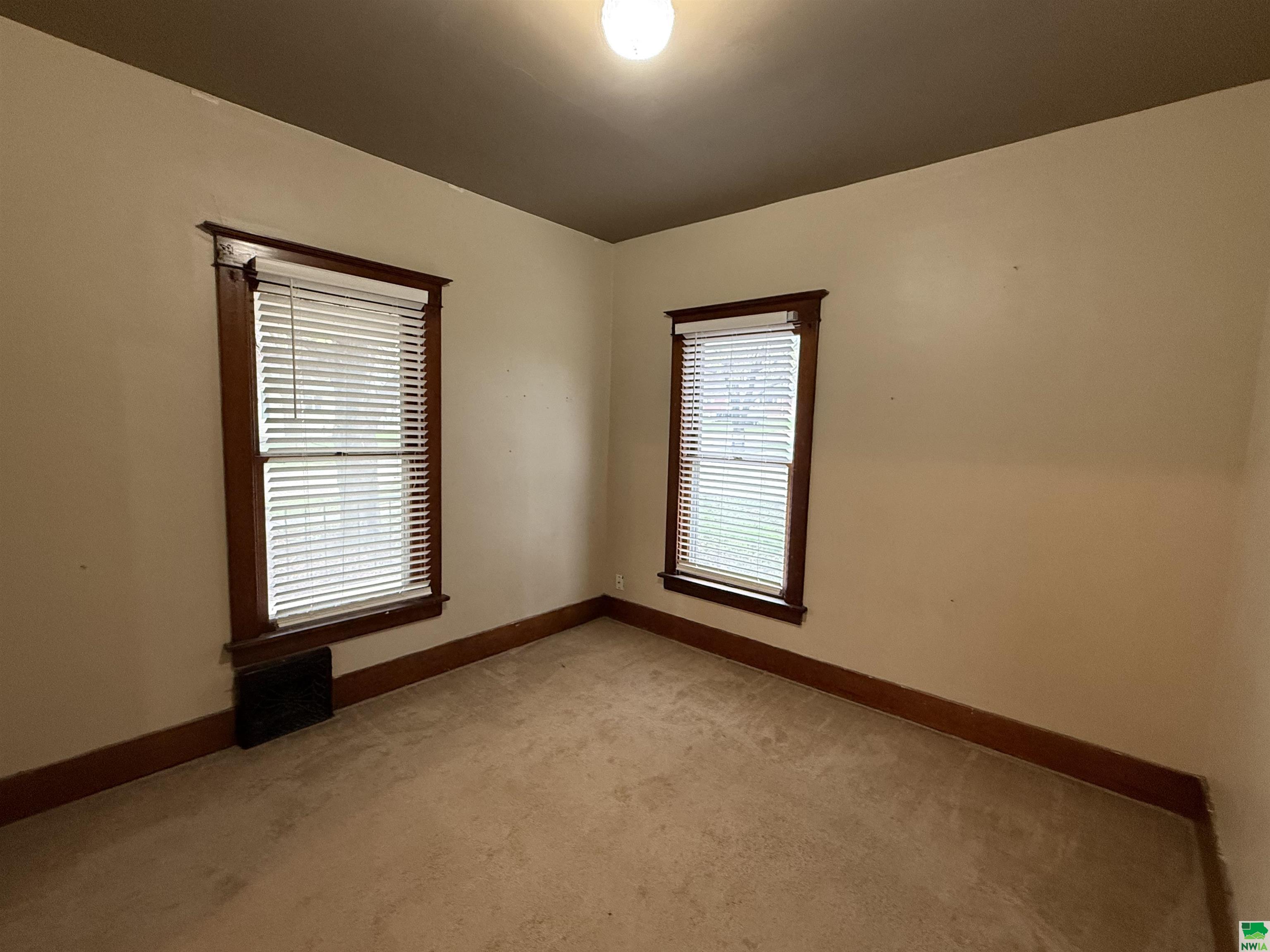 MLS #828542