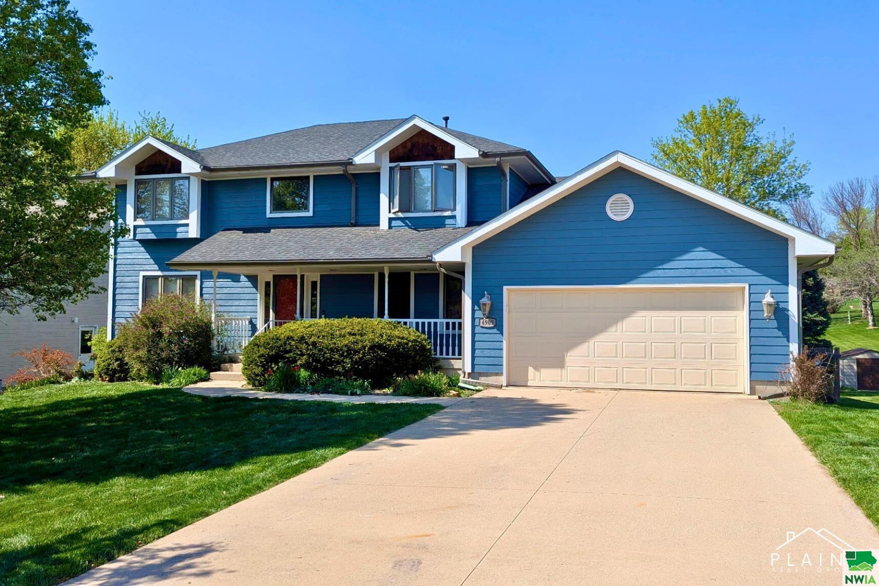 4909 SINGING HILLS BLVD, Sioux City, IA 51106 