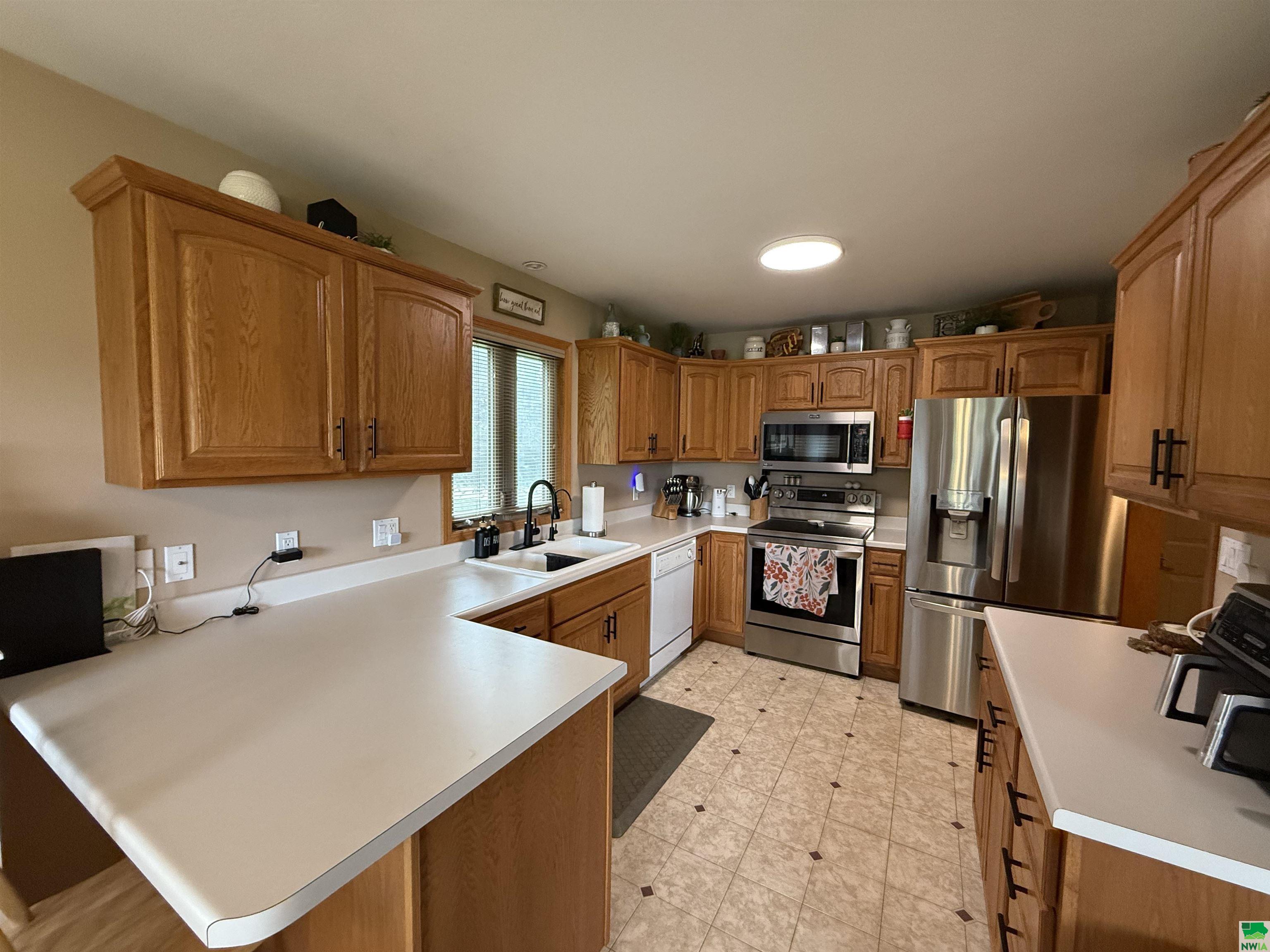 MLS #828546