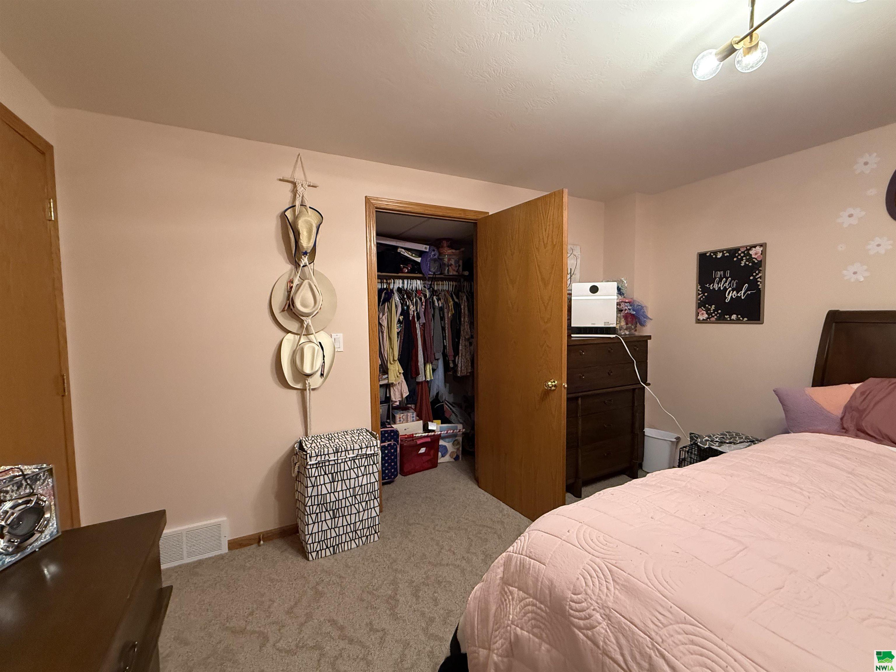 MLS #828546
