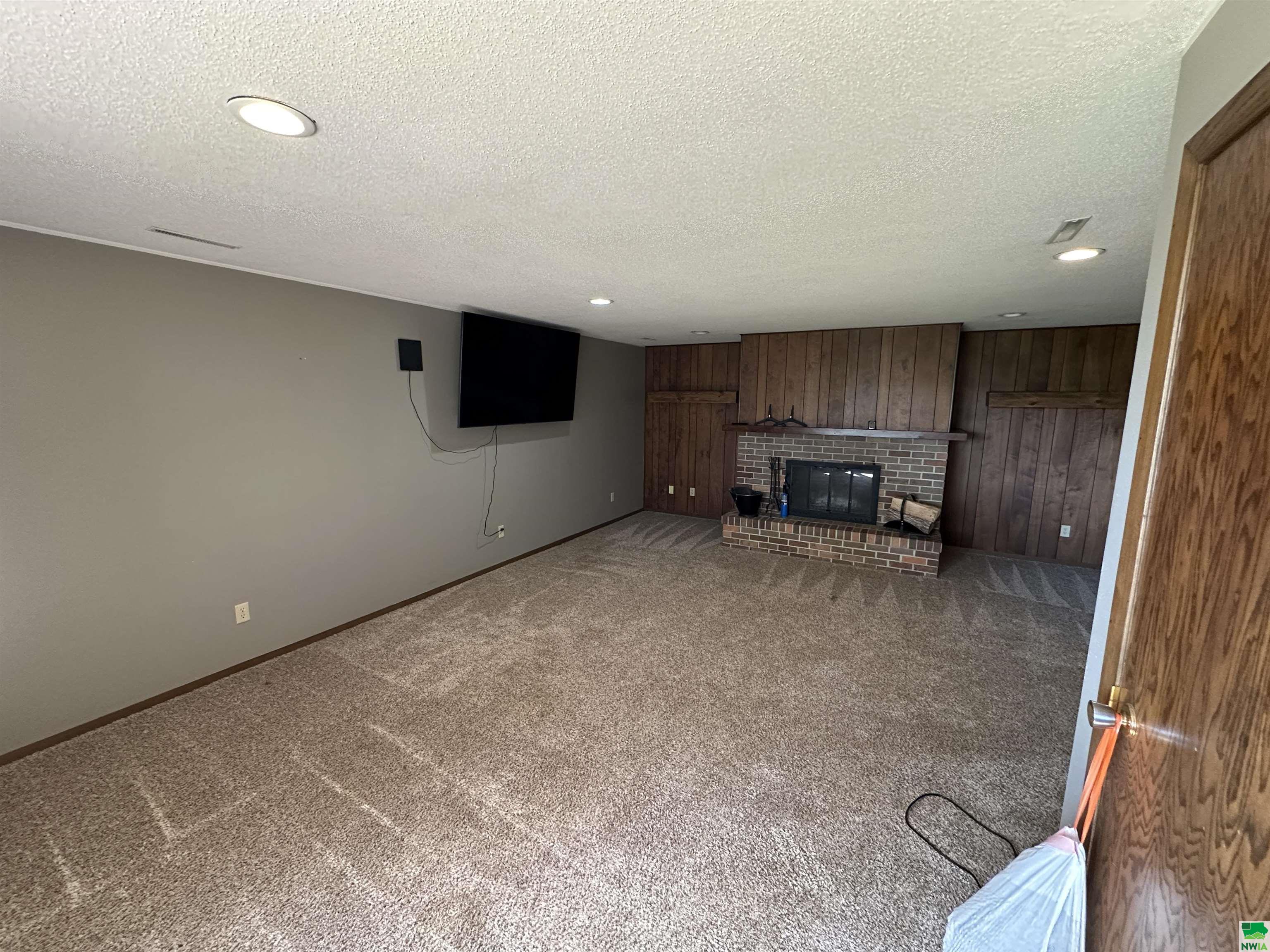 MLS #828552