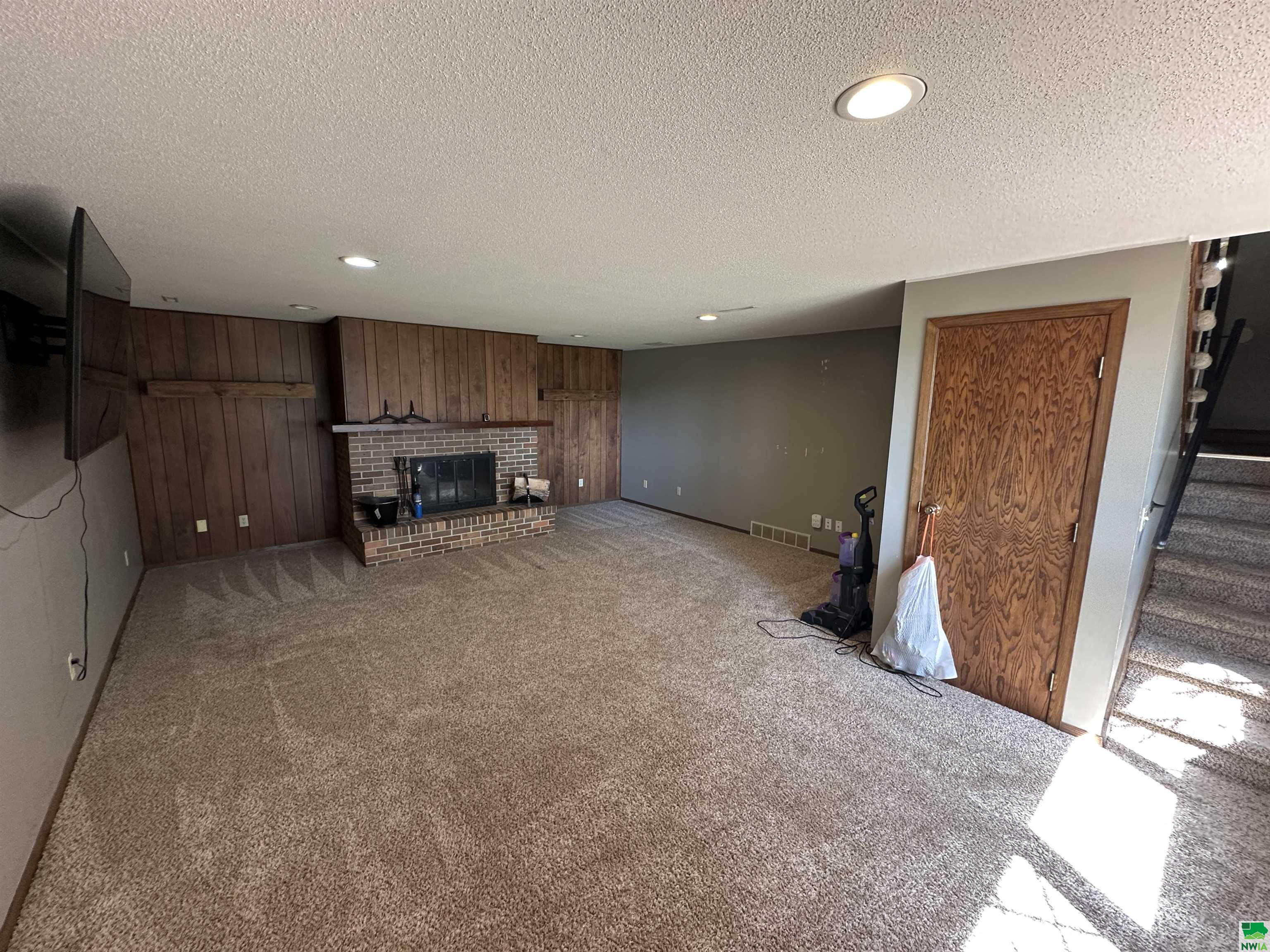 MLS #828552