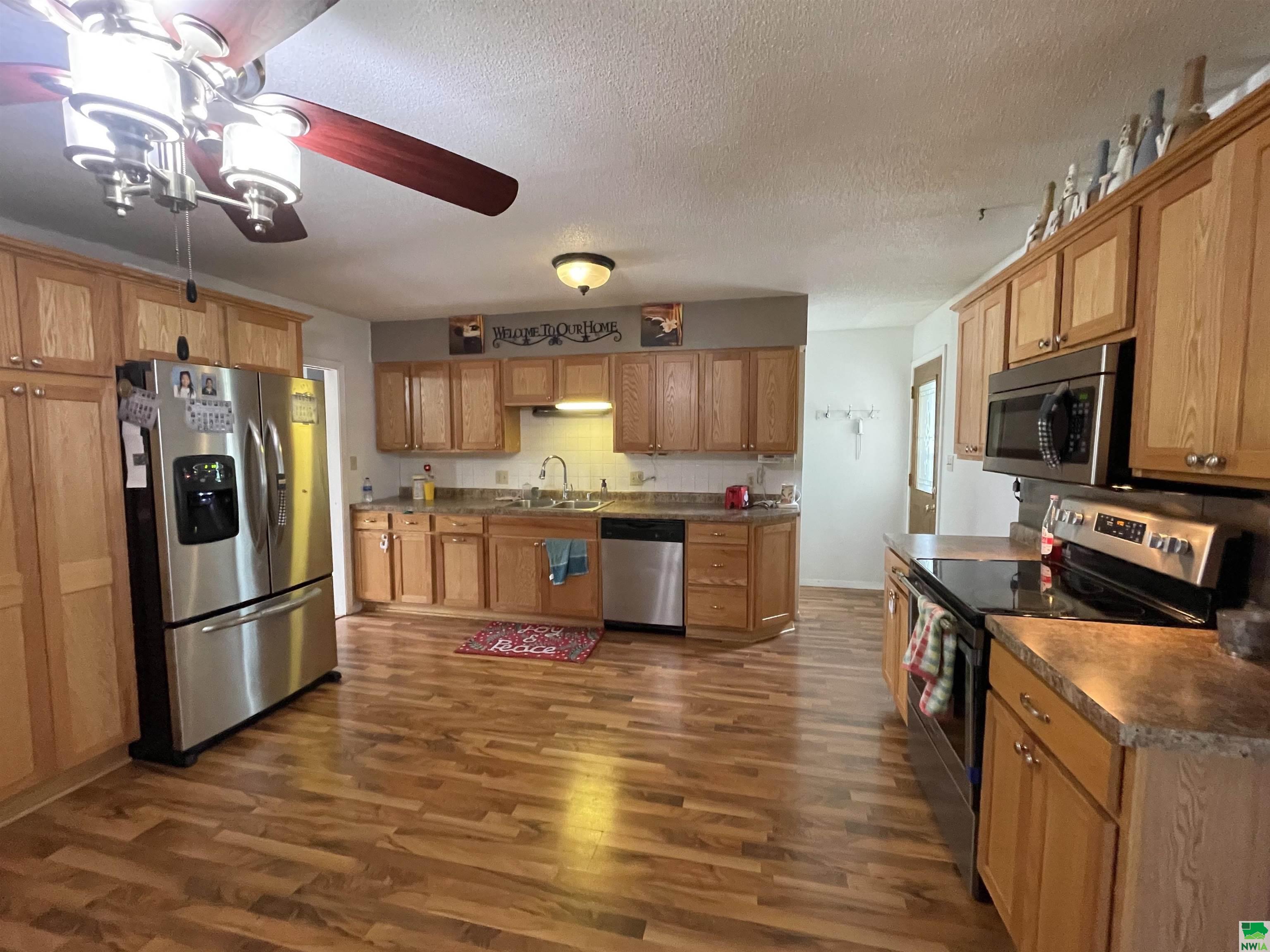 MLS #828556