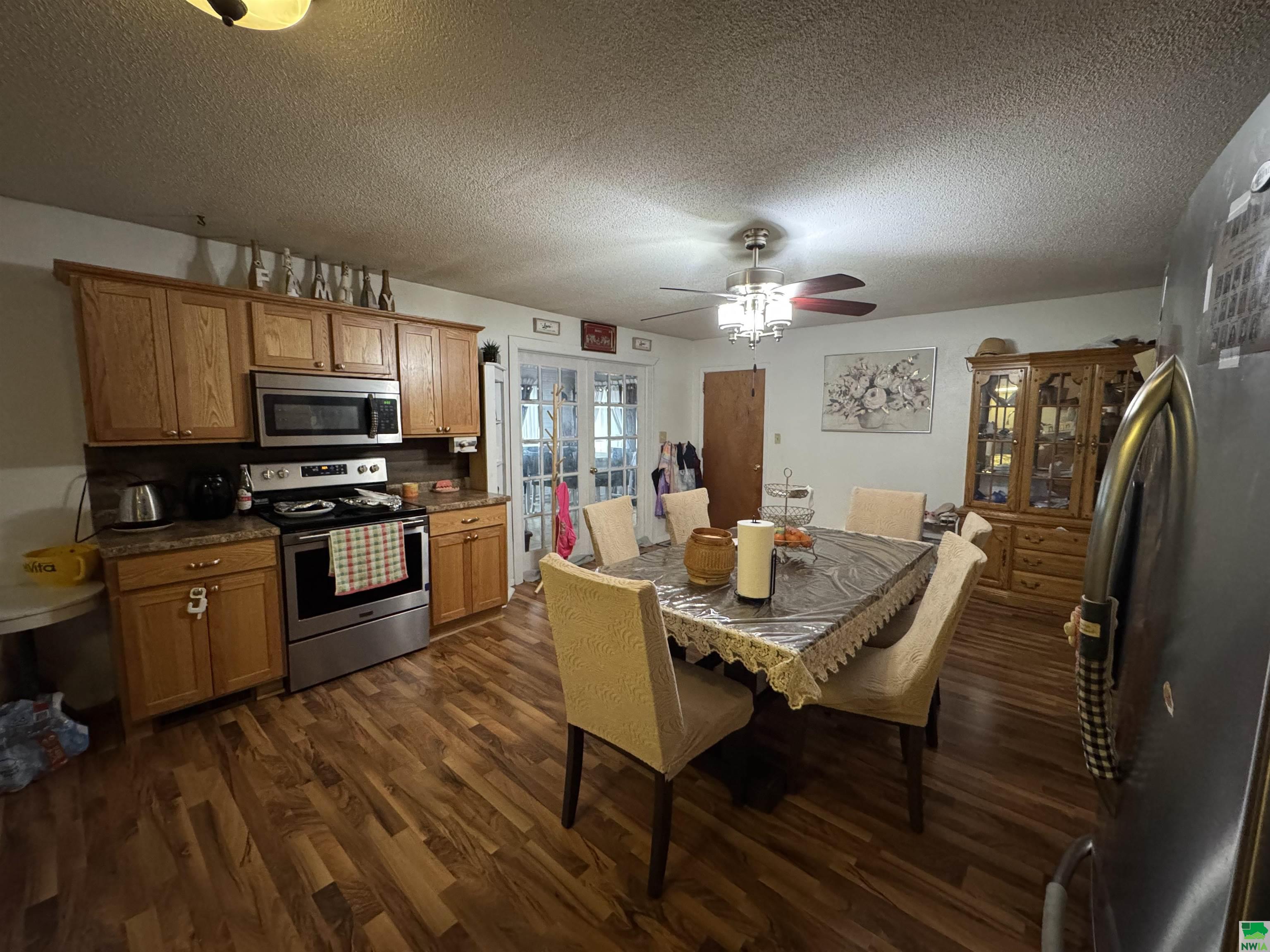MLS #828556