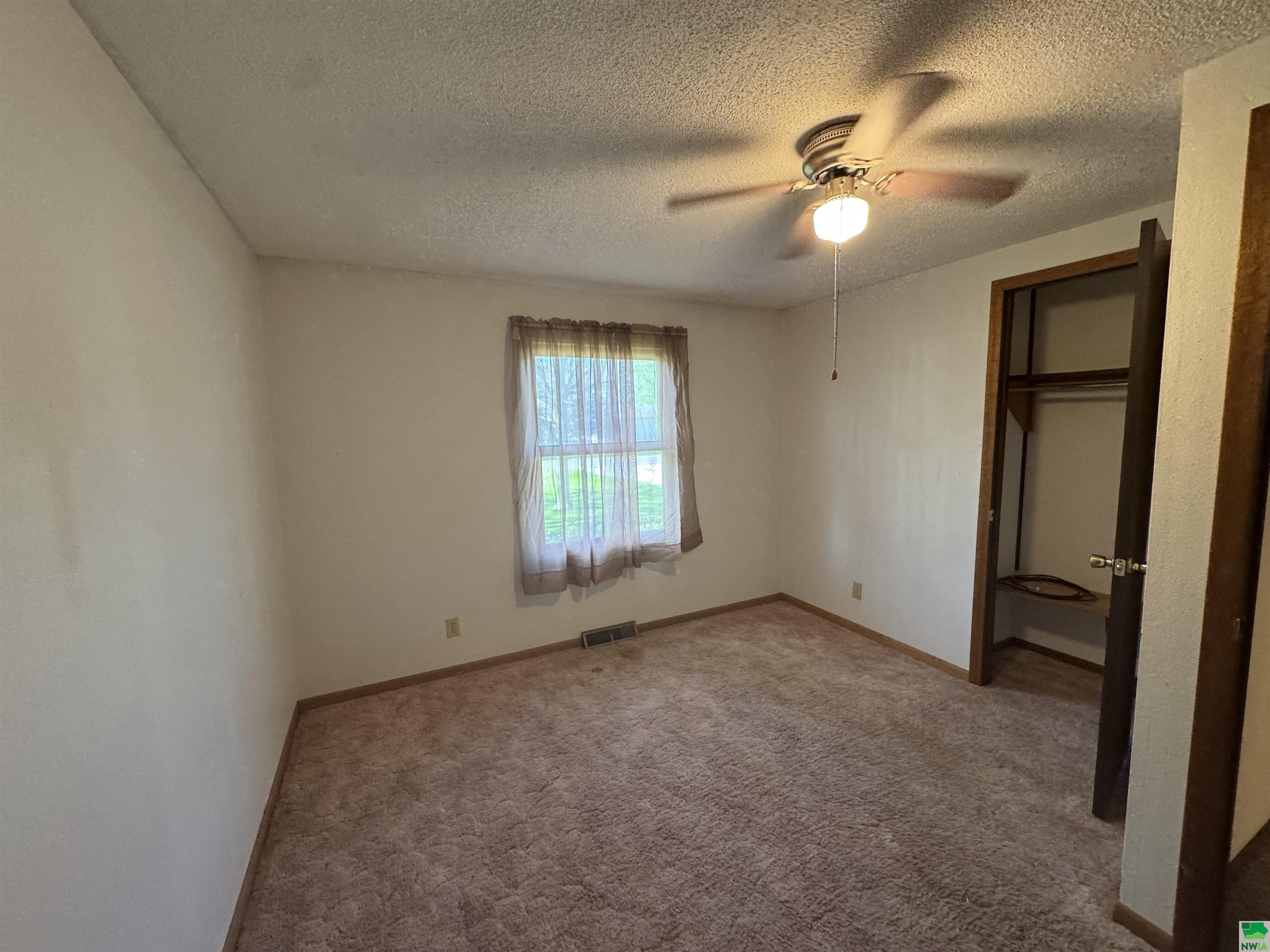 MLS #828558