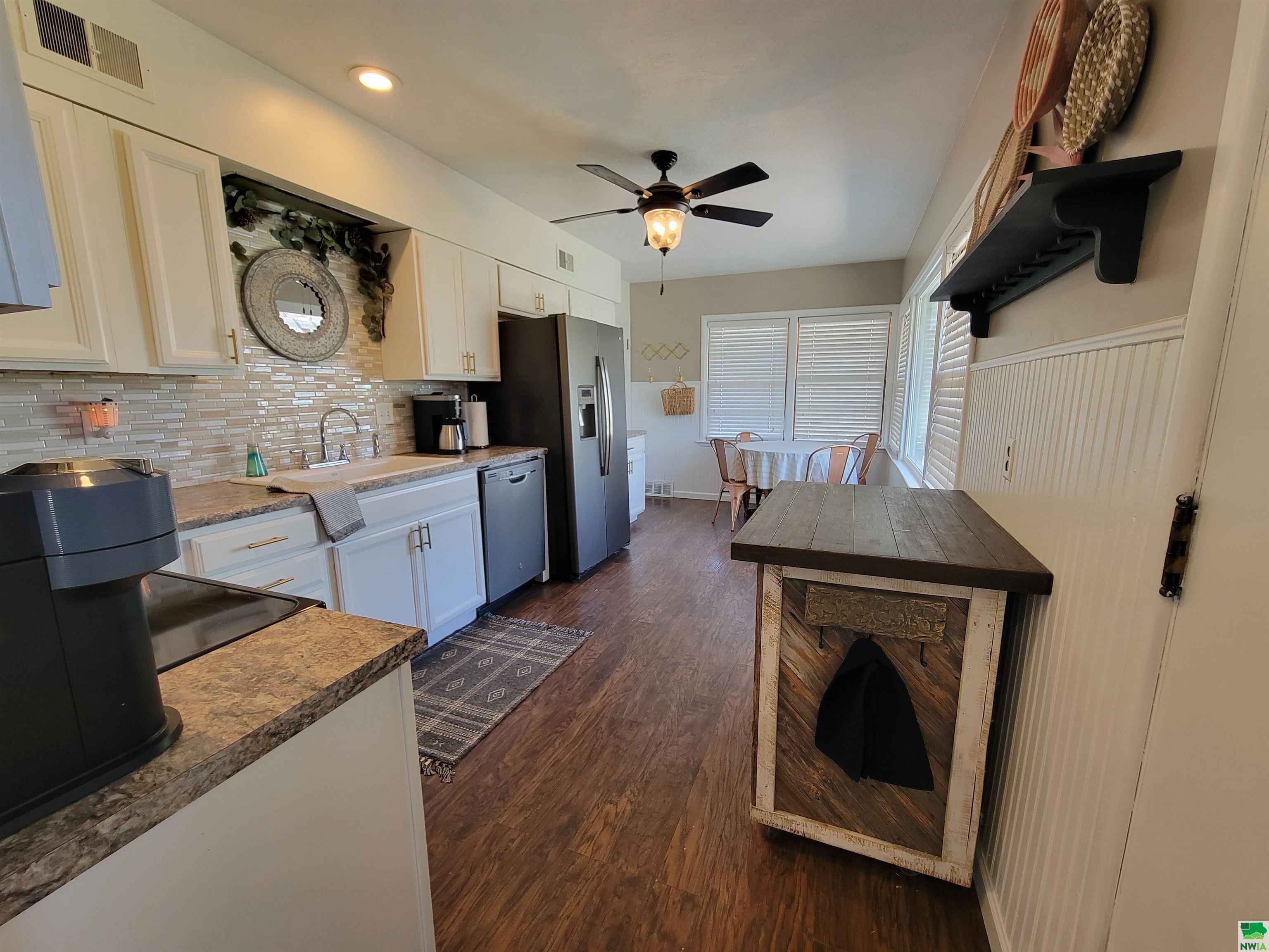 MLS #828563