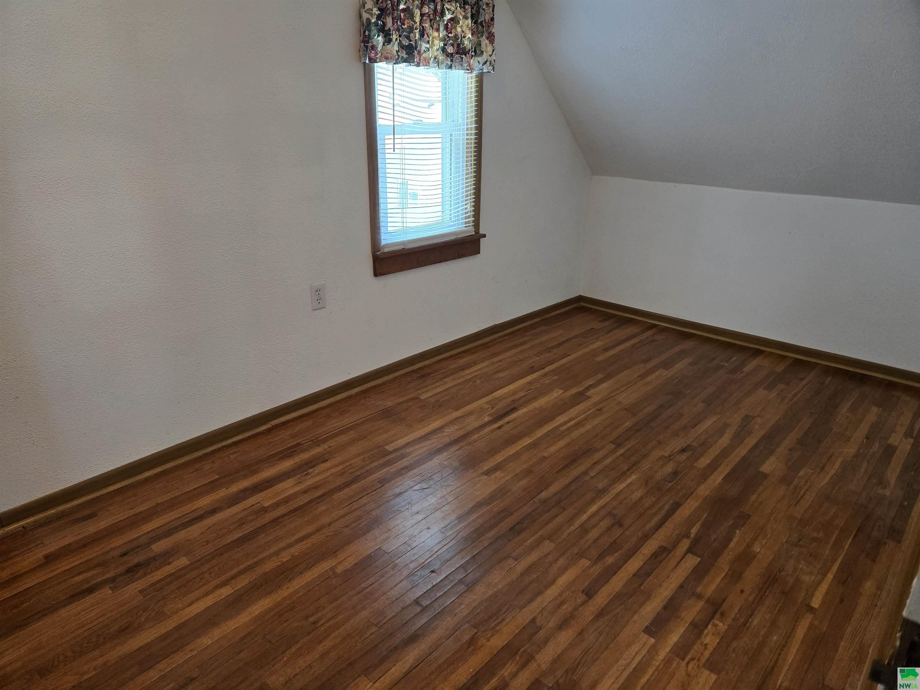MLS #828570