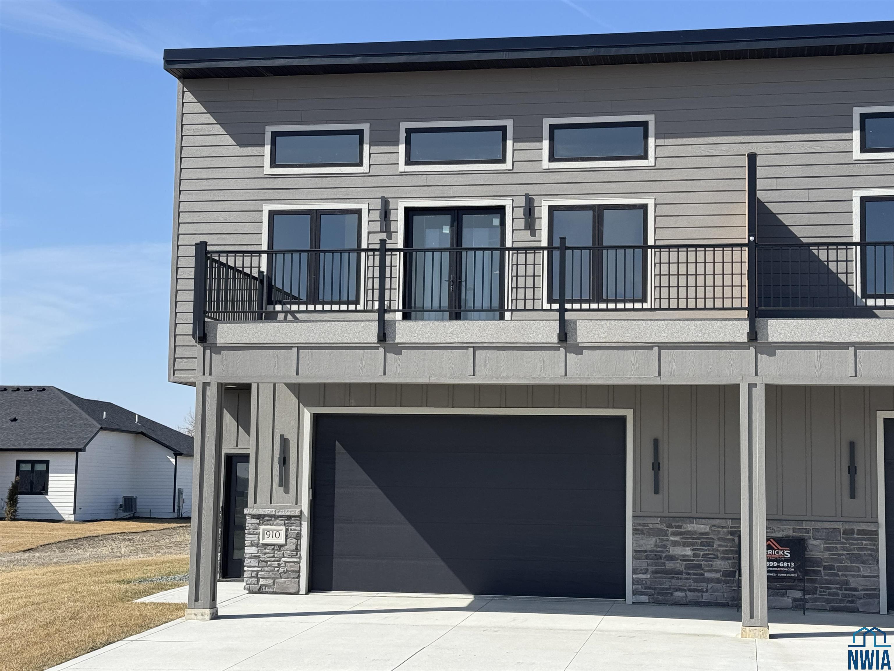 910 TURTLE CV S, No. Sioux City, SD 57049 