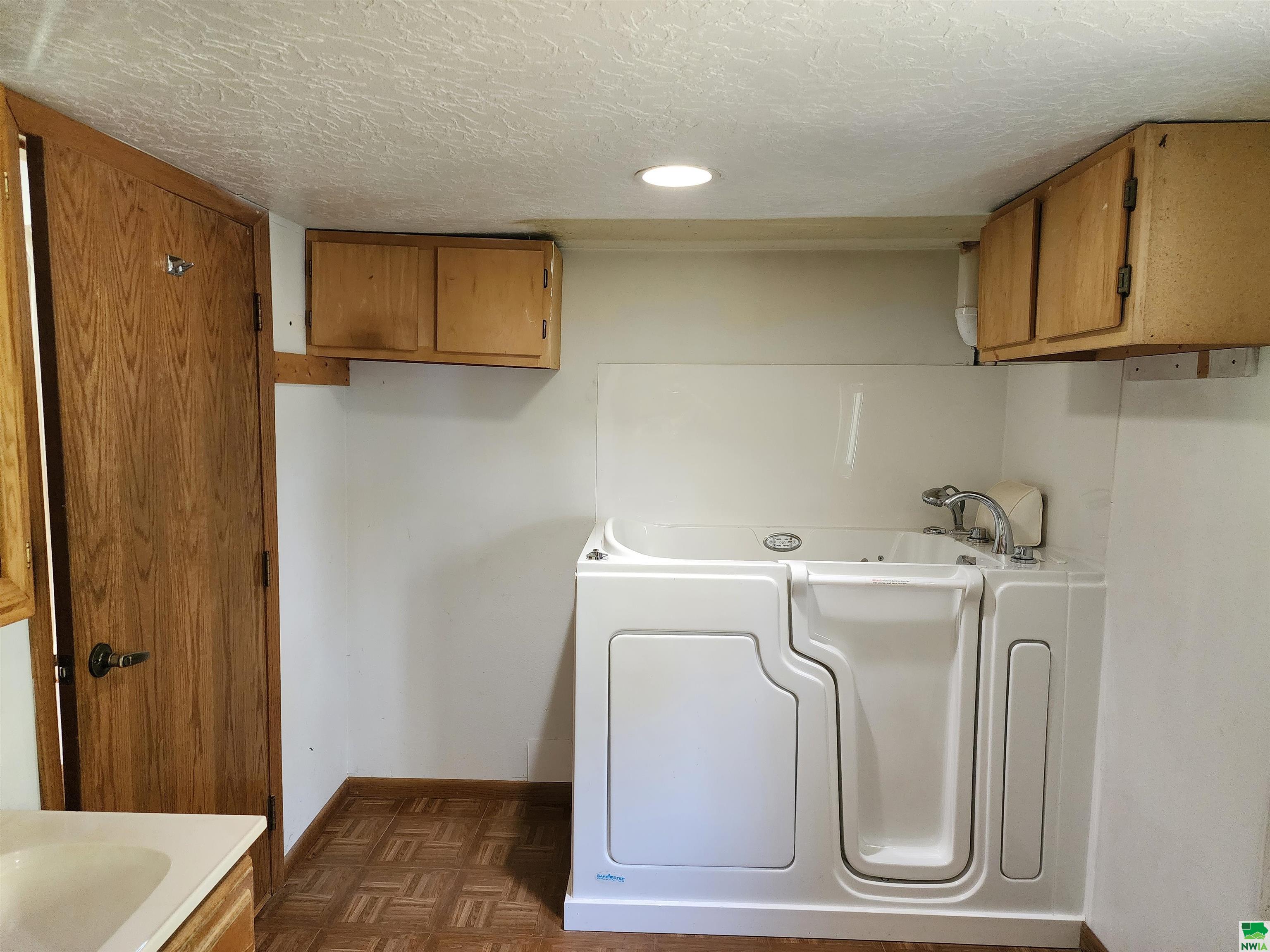 MLS #828580
