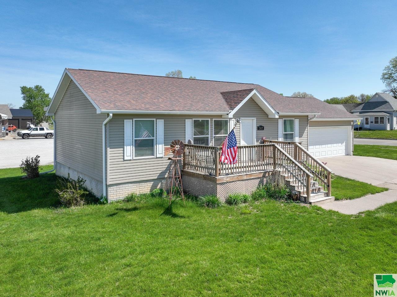 307 Walnut Street, Mapleton, IA 51034 