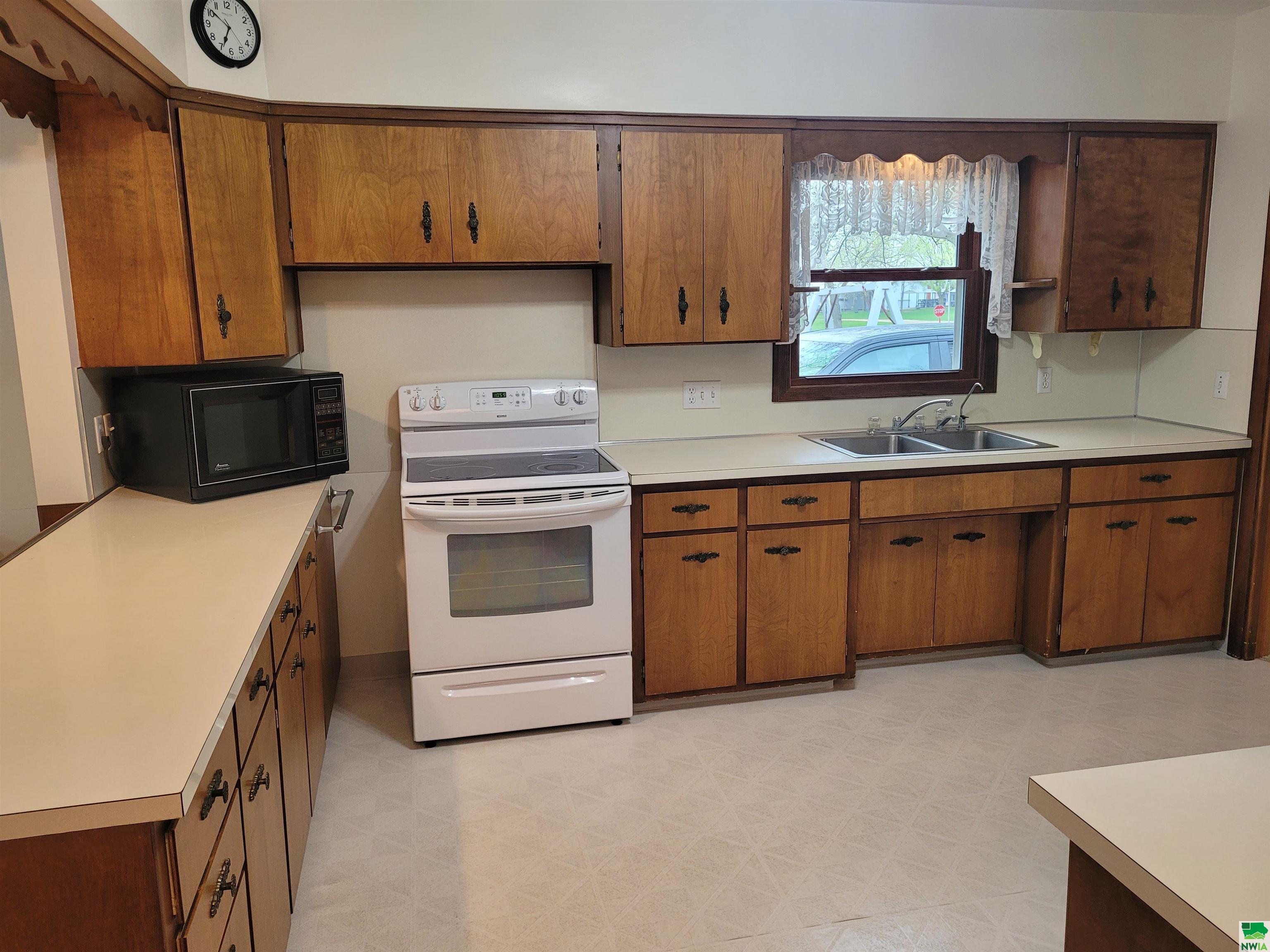 MLS #828588