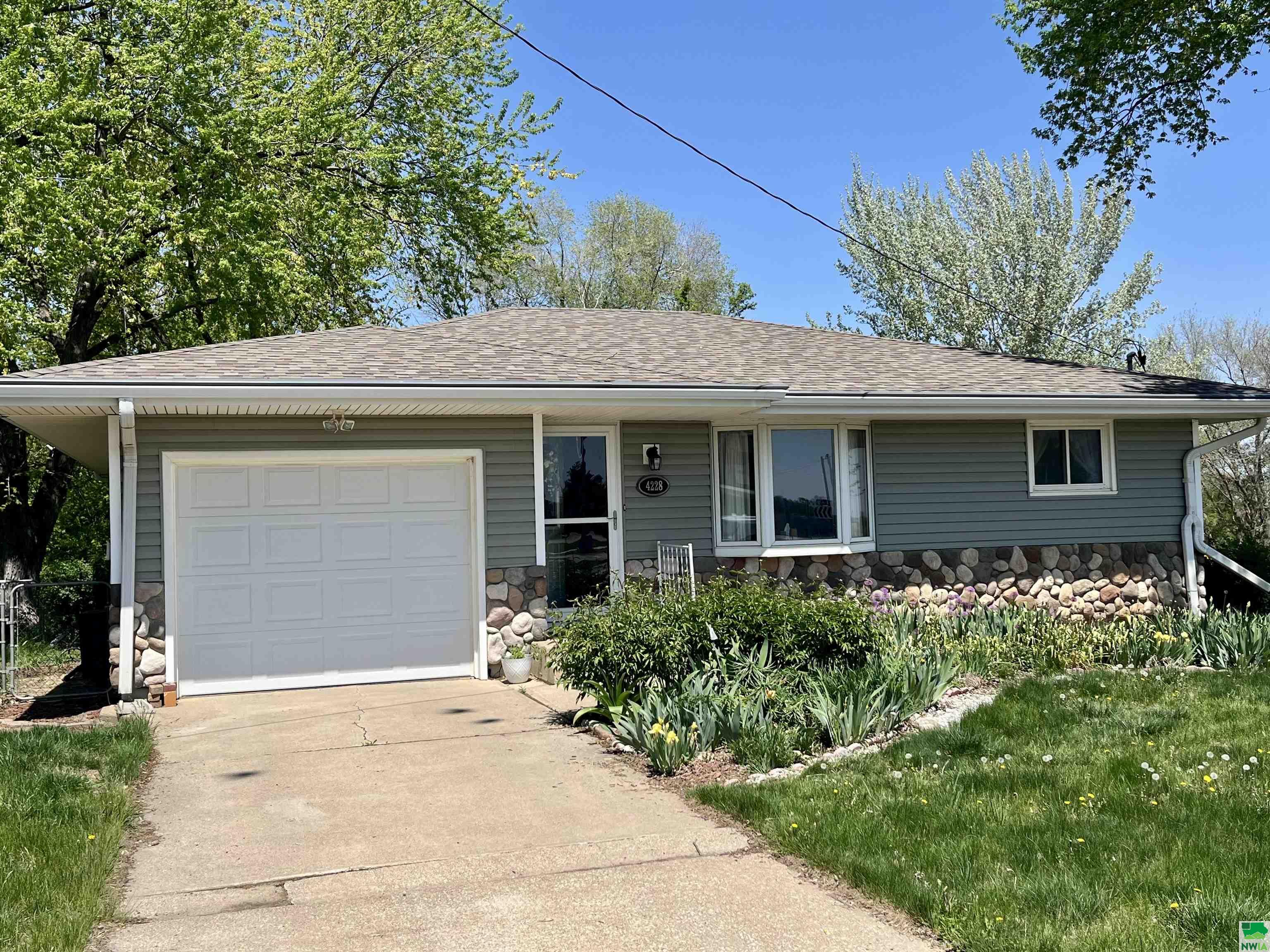 4228 Old Lakeport Rd., Sioux City, IA 51106 
