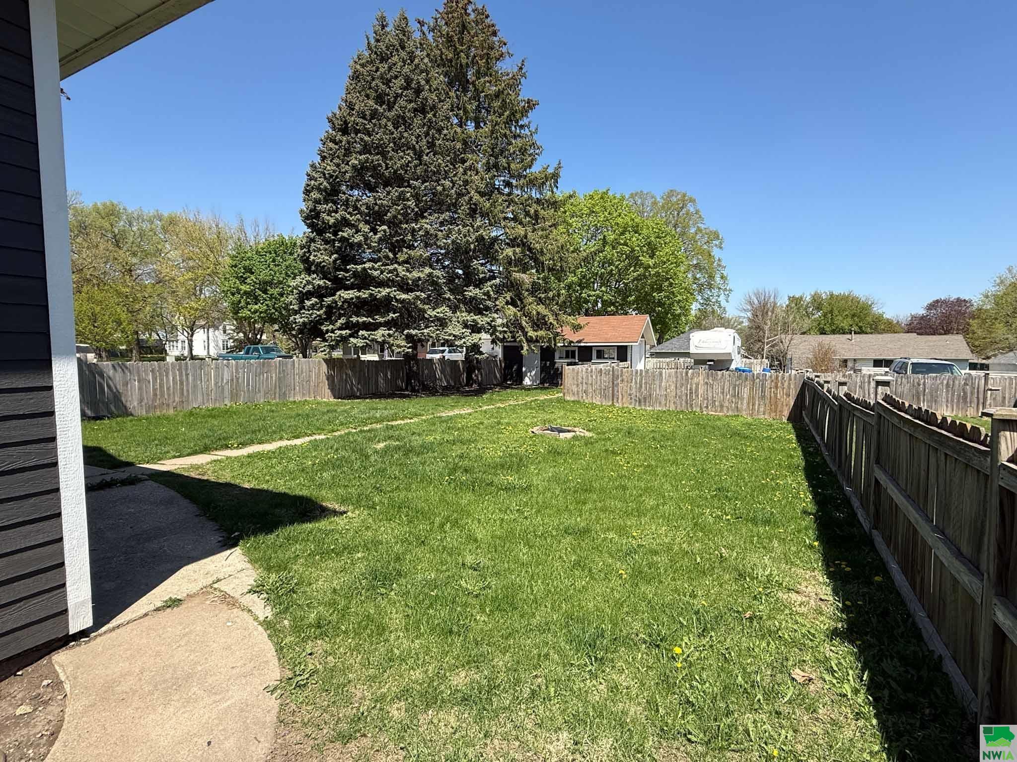 MLS #828595