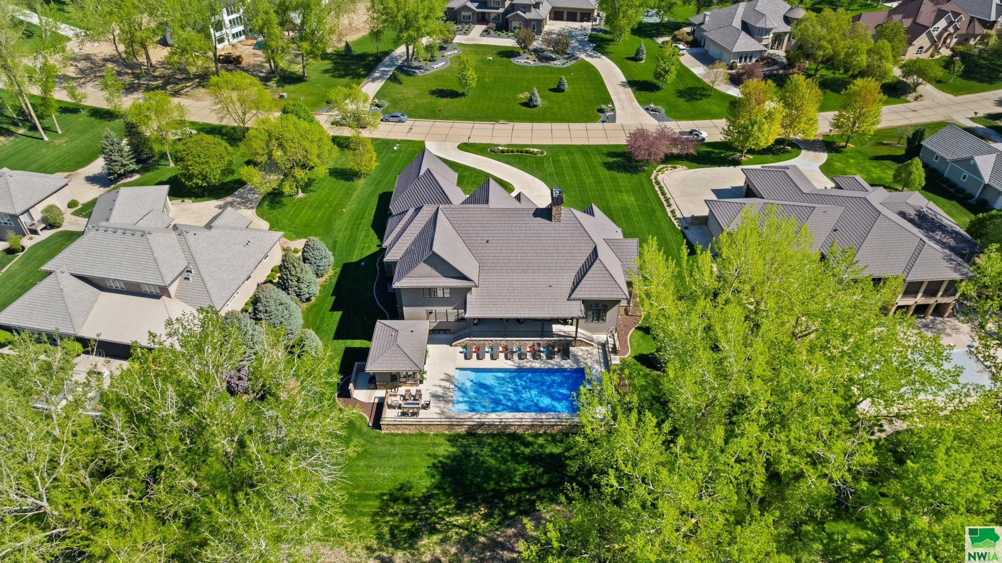 MLS #828596