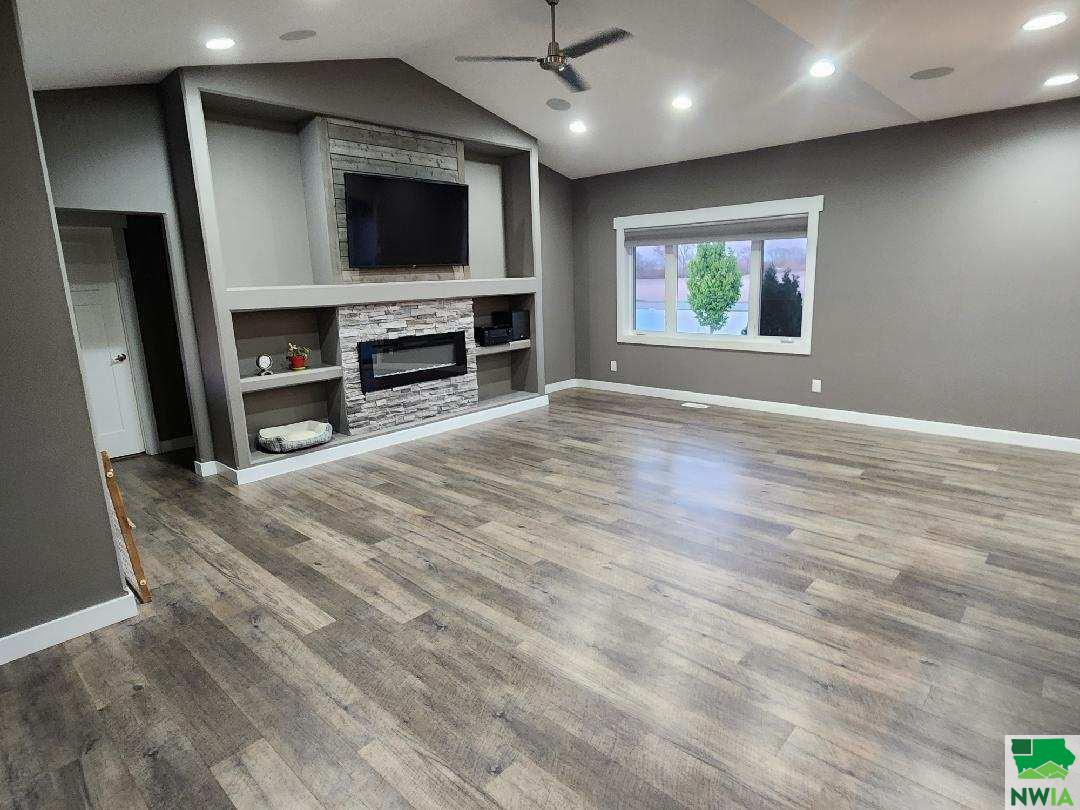 MLS #828604