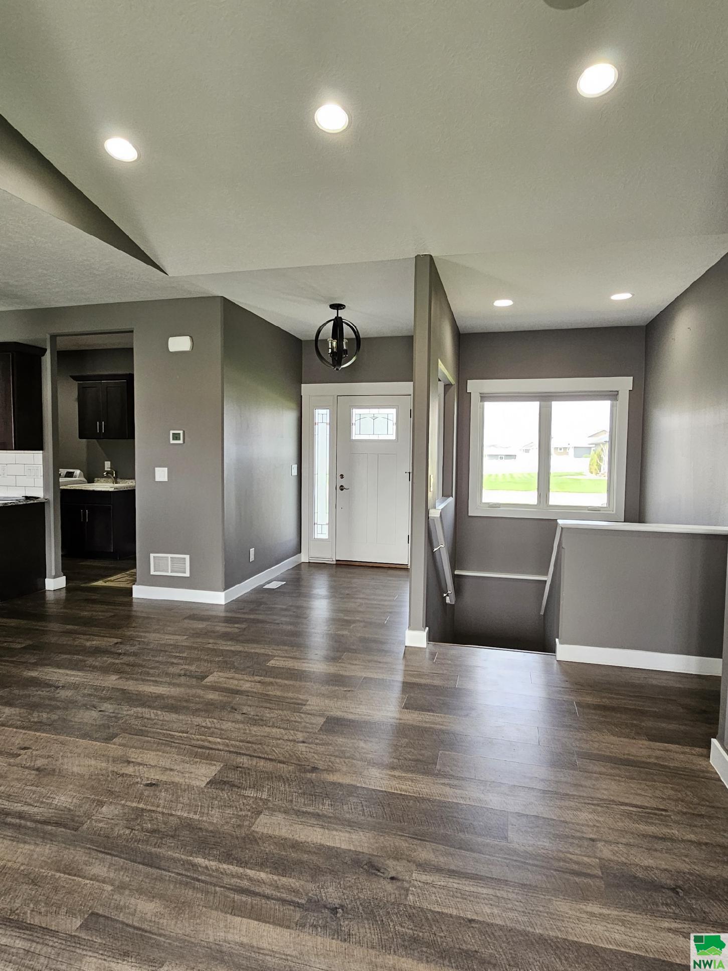 MLS #828604