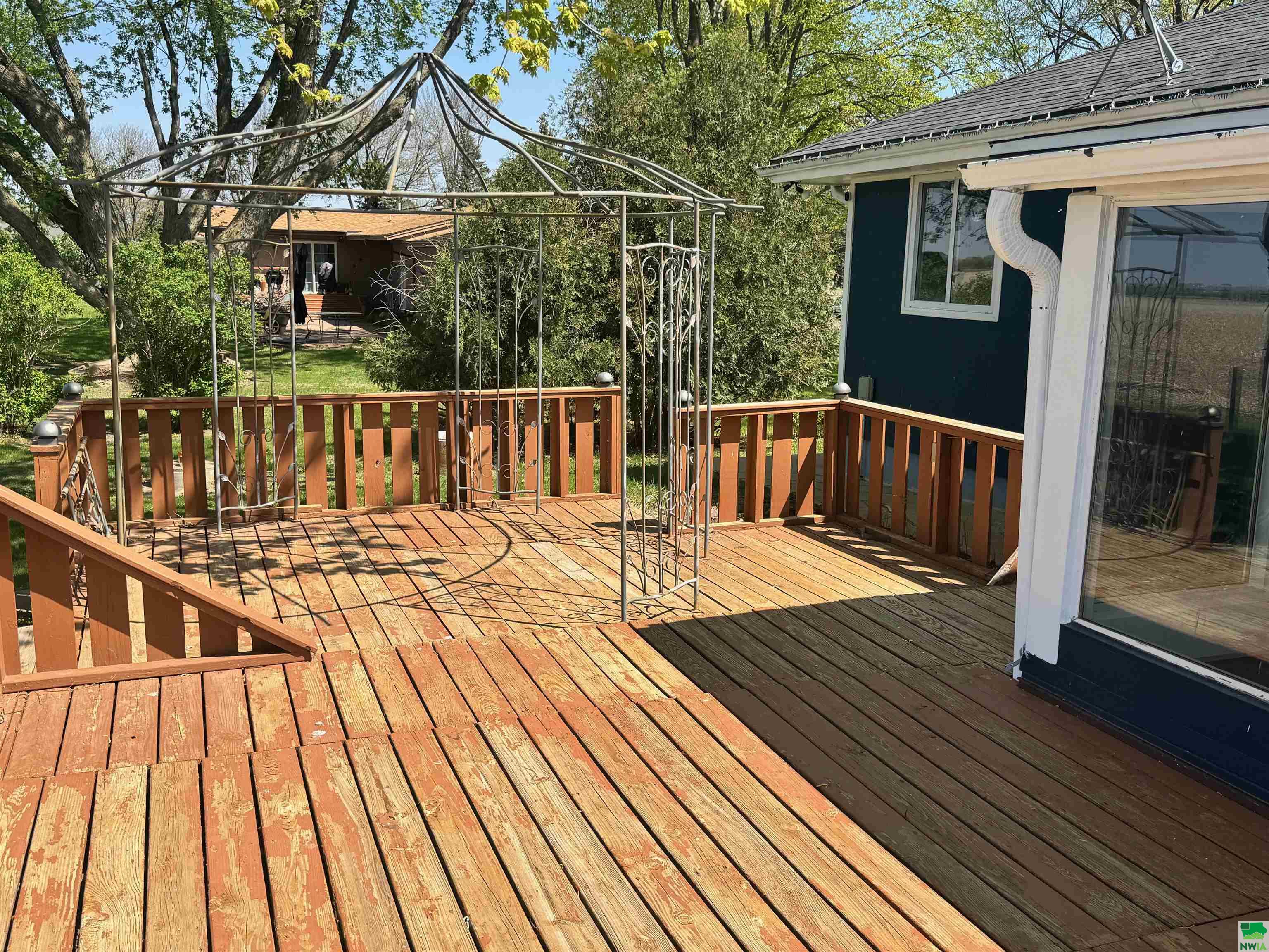 MLS #828605